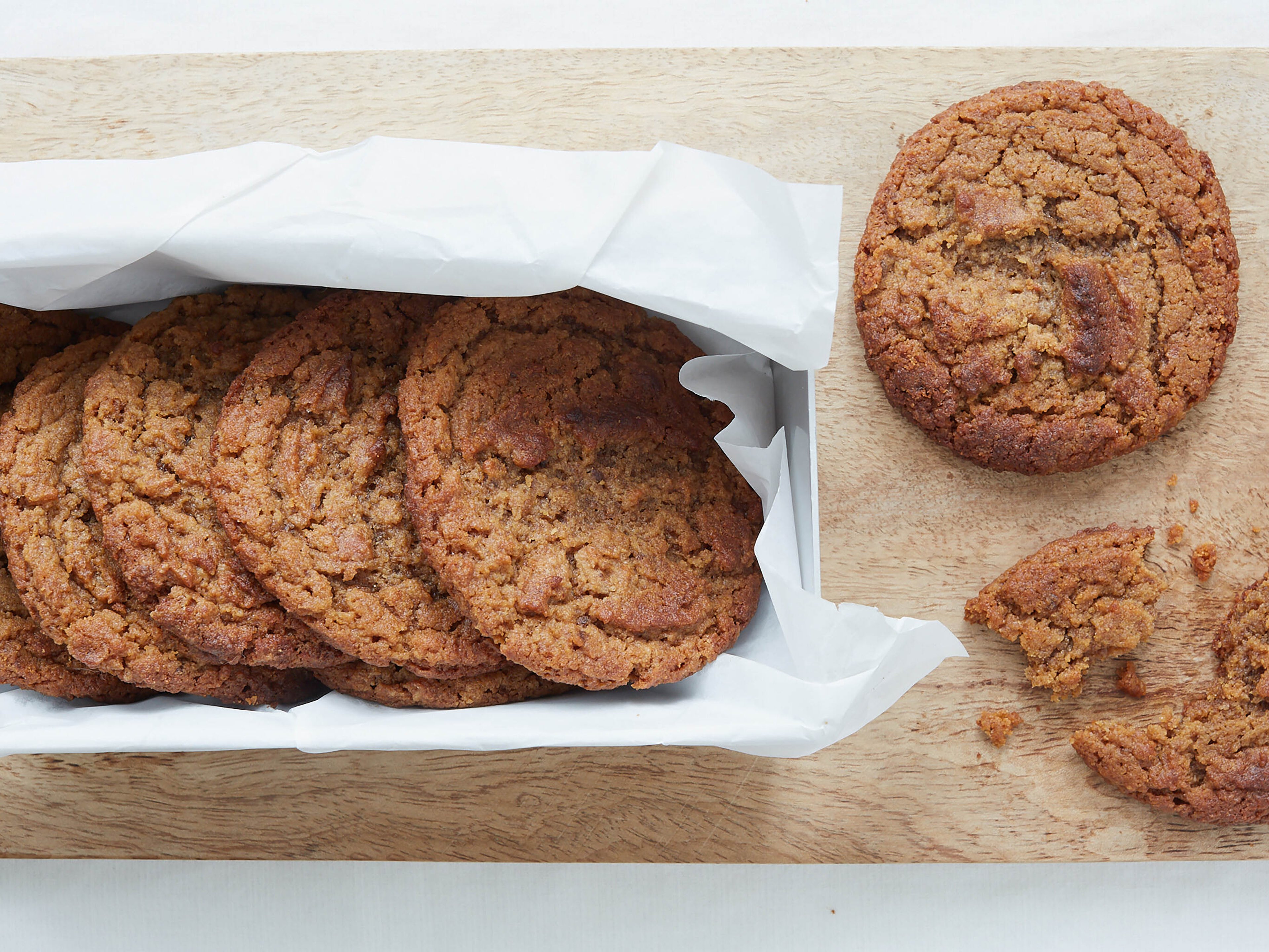 Peanut butter miso cookies