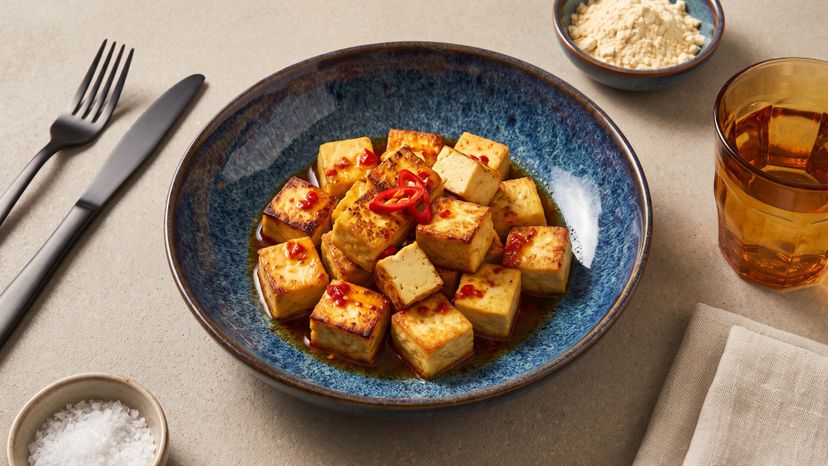 Selbstgemachter burmesischer Tofu aus Kichererbsenmehl