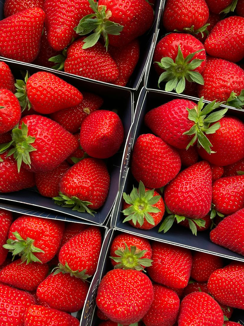 How to Wash Strawberries Properly – With This Secret Ingredient