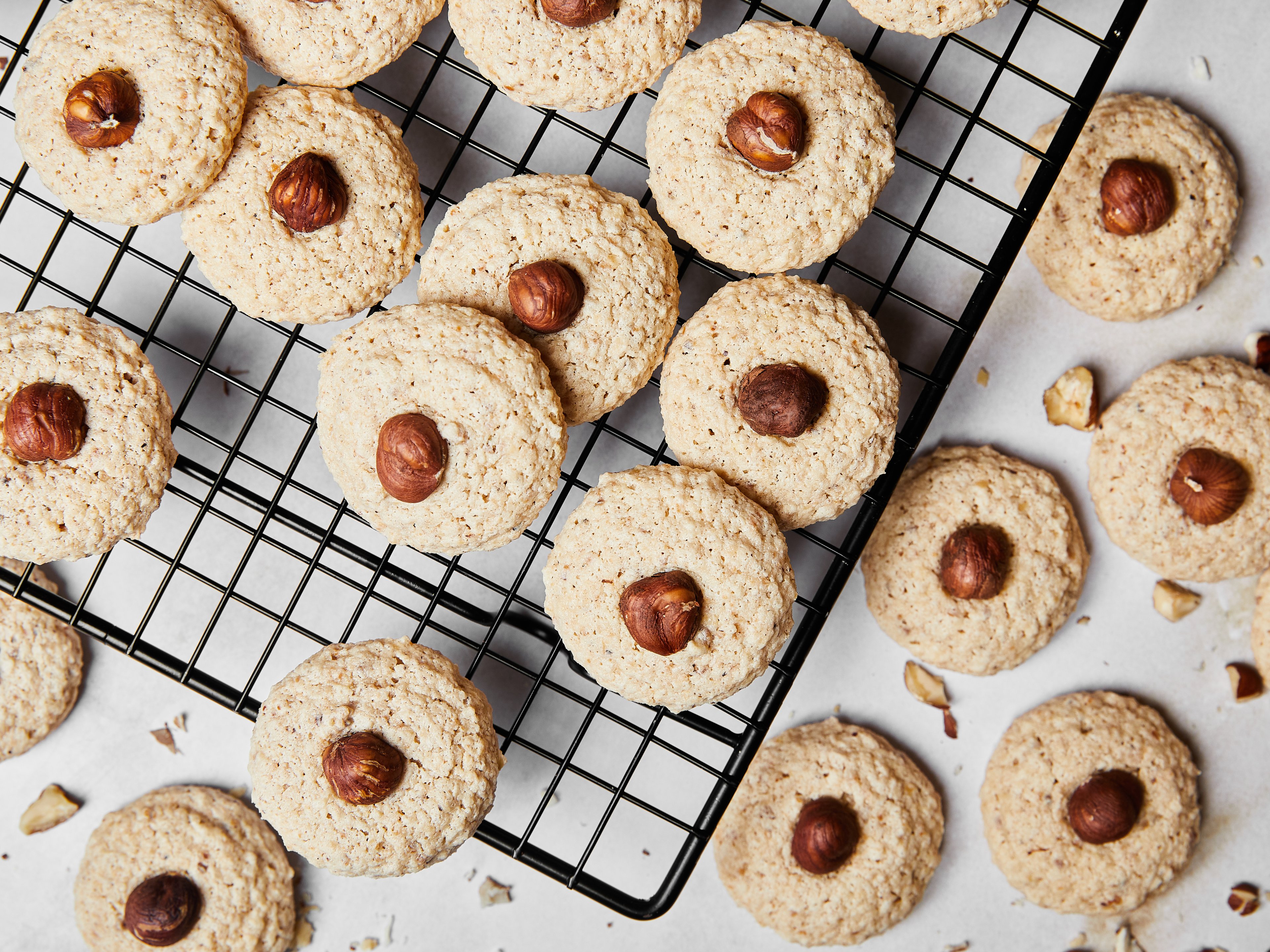 Hazelnut macaroons