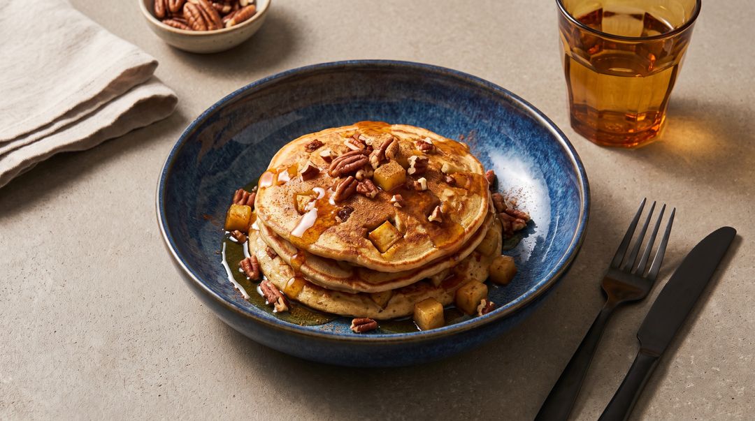 Du liebst Pfannkuchen? Dann darfst du diese kanadischen Apfel-Pancakes nicht verpassen