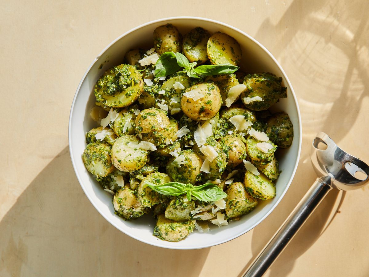 Pesto potato salad | Recipe | Kitchen Stories