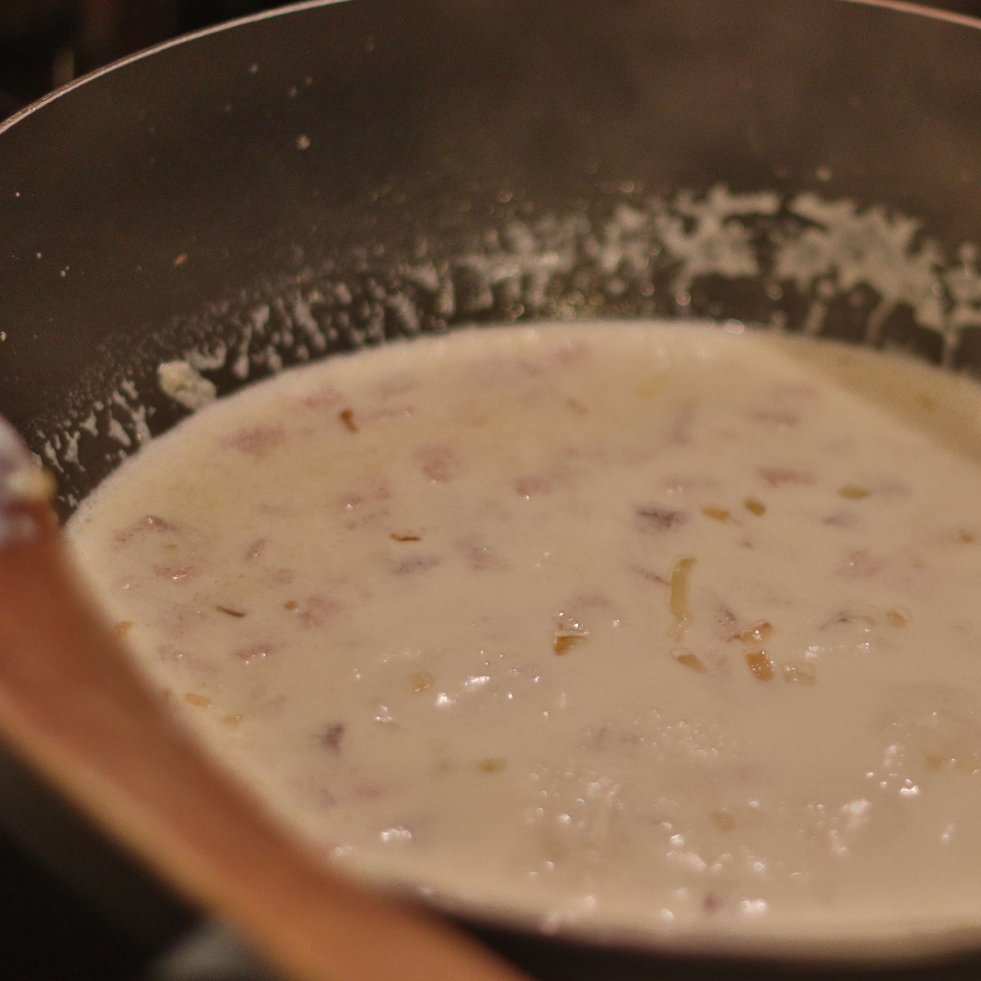 Add cream and simmer on medium for approx. 3 min.