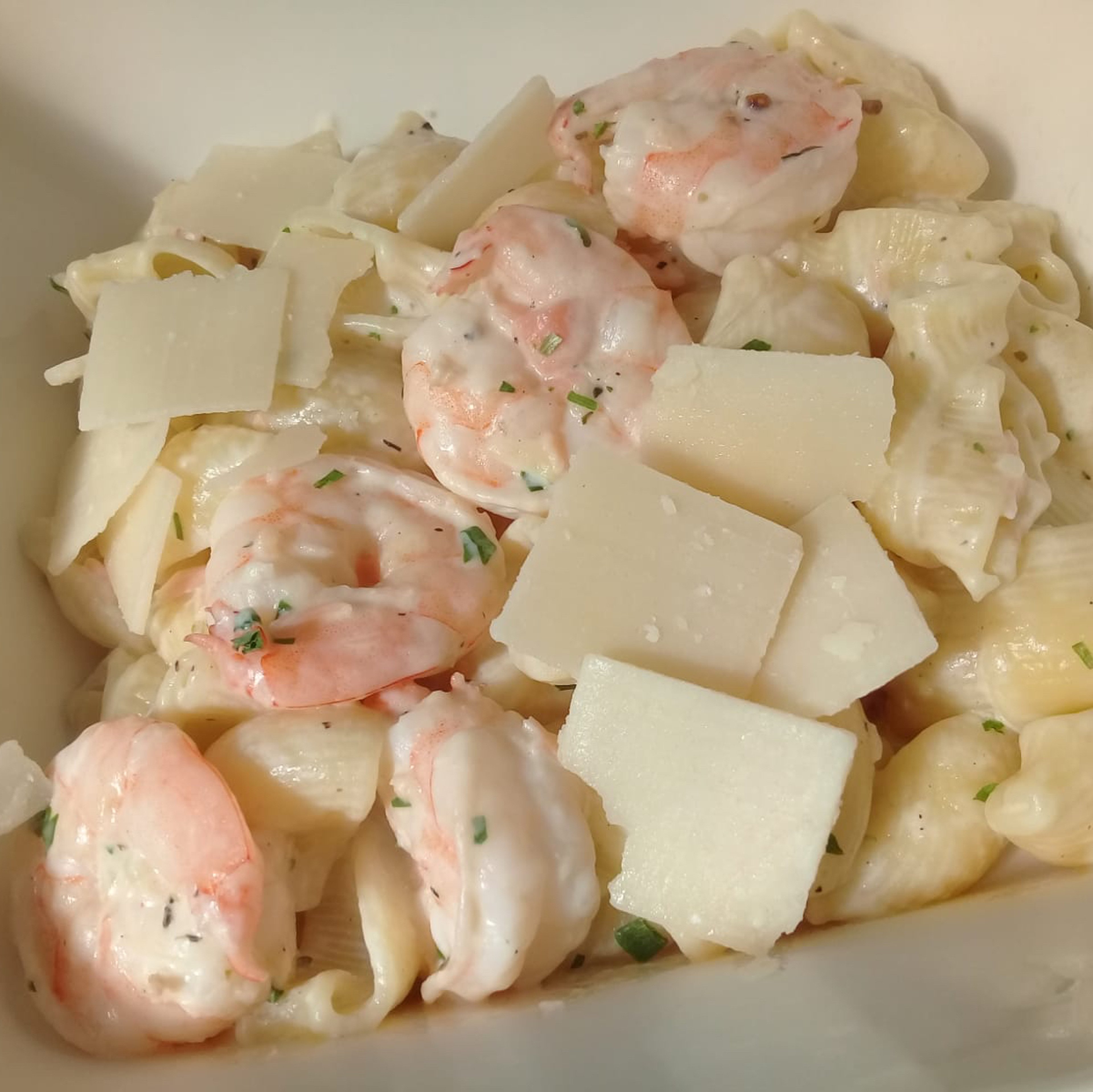 Simo‘s Salmon Shrimp Pasta