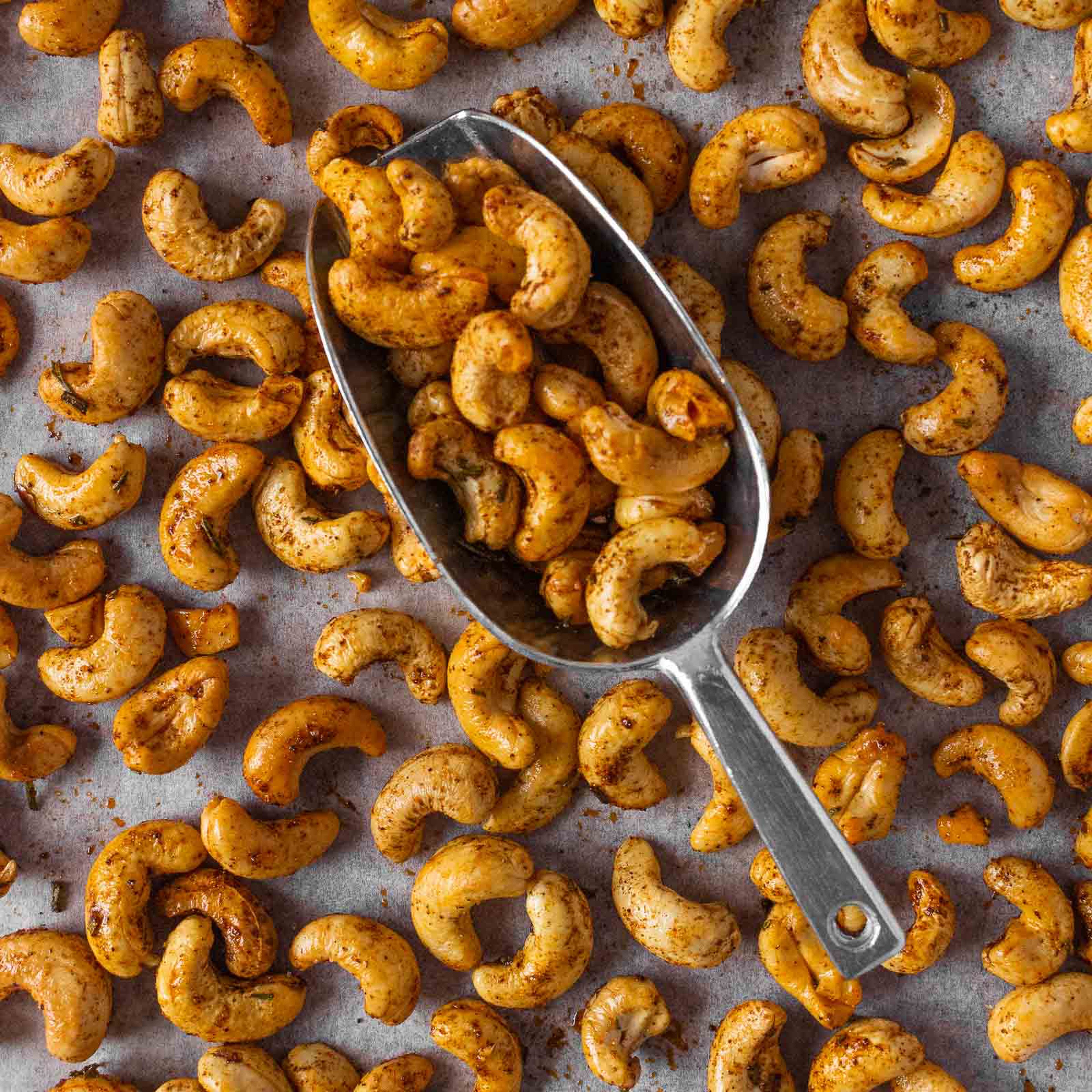 Smoky Chipotle Roasted Cashews