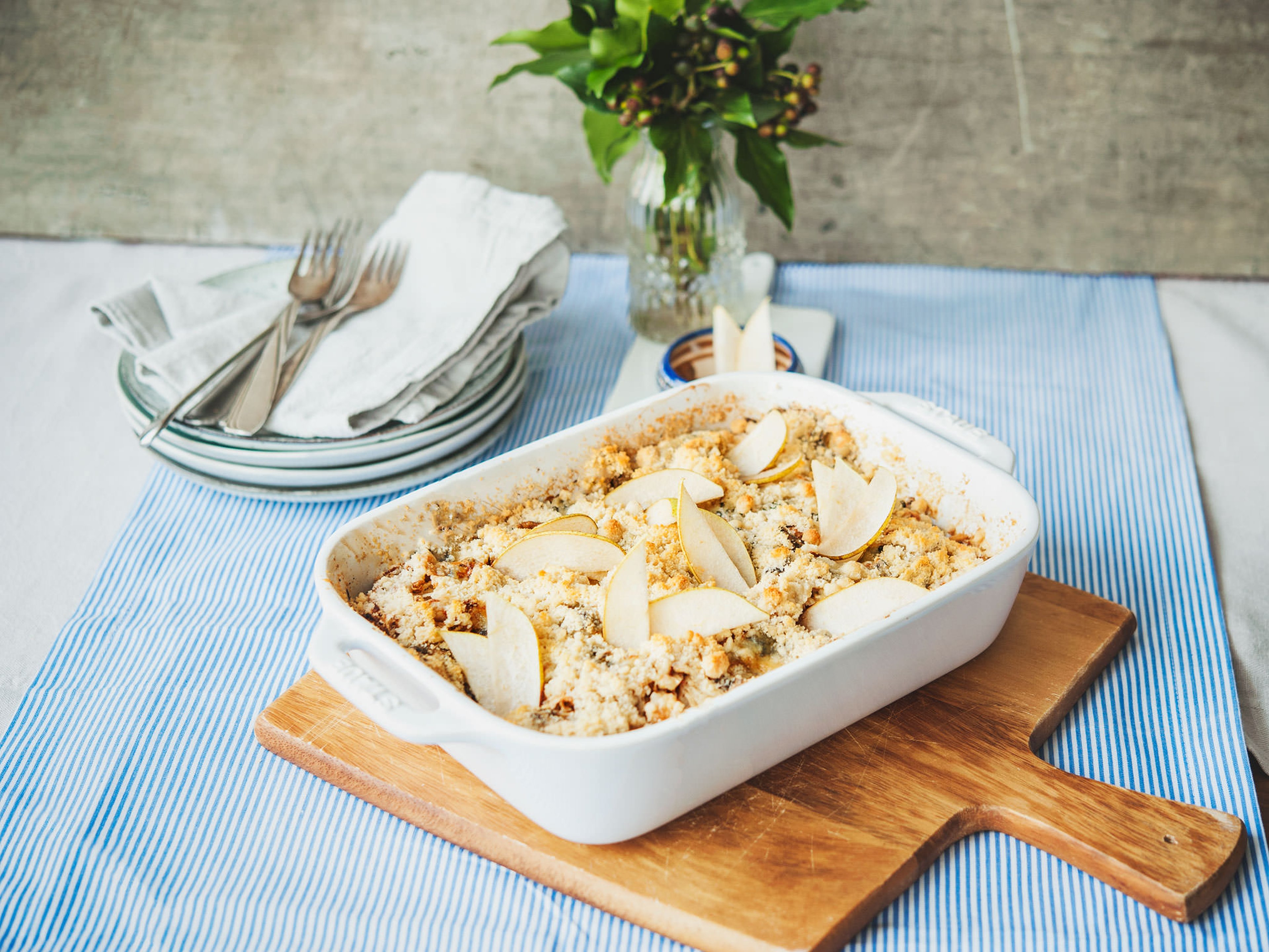 Sellerie-Gratin mit Birnen und Blauschimmelkäse