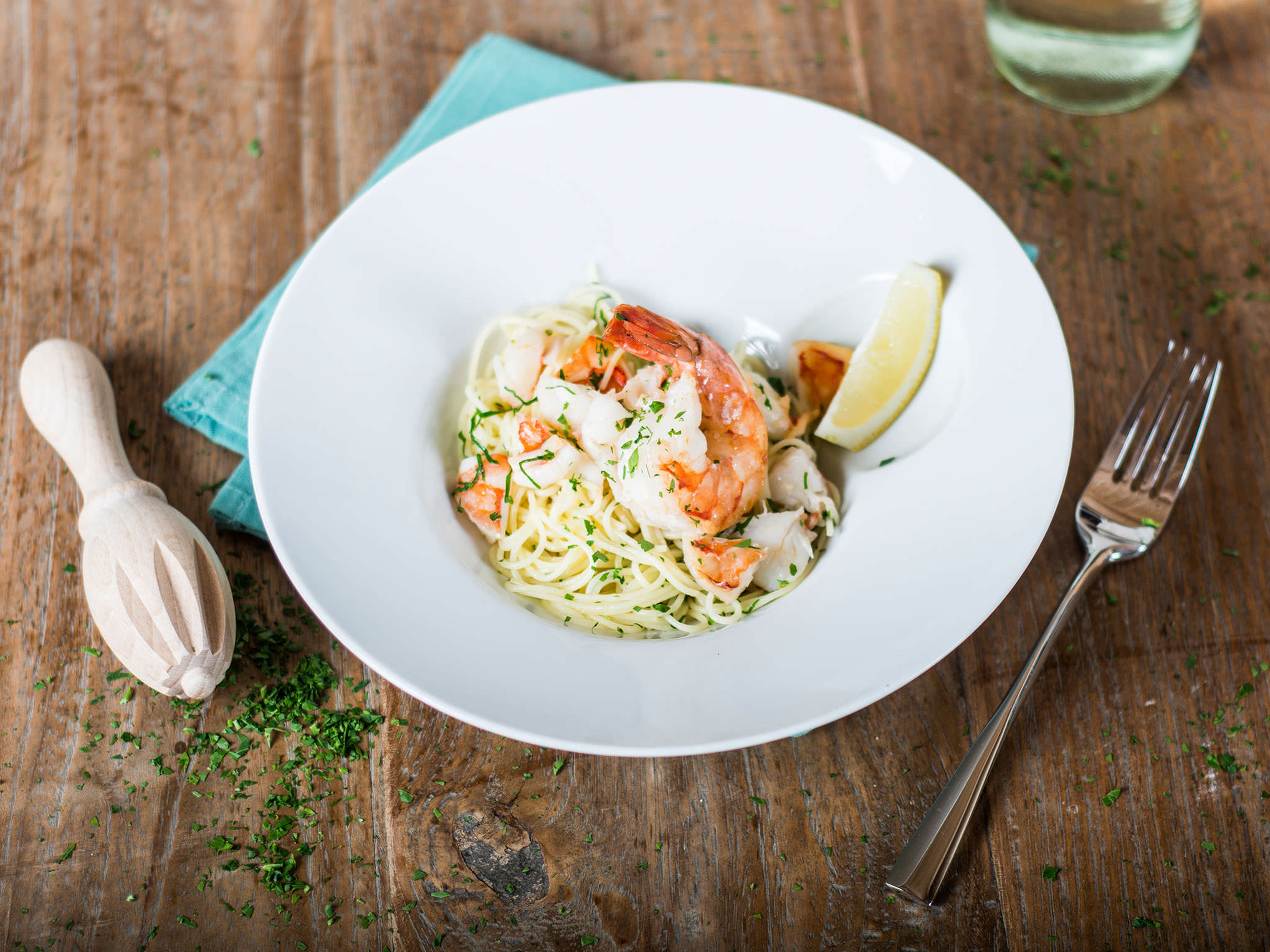 Angel Hair-Pasta mit Garnelen in Weißweinsoße