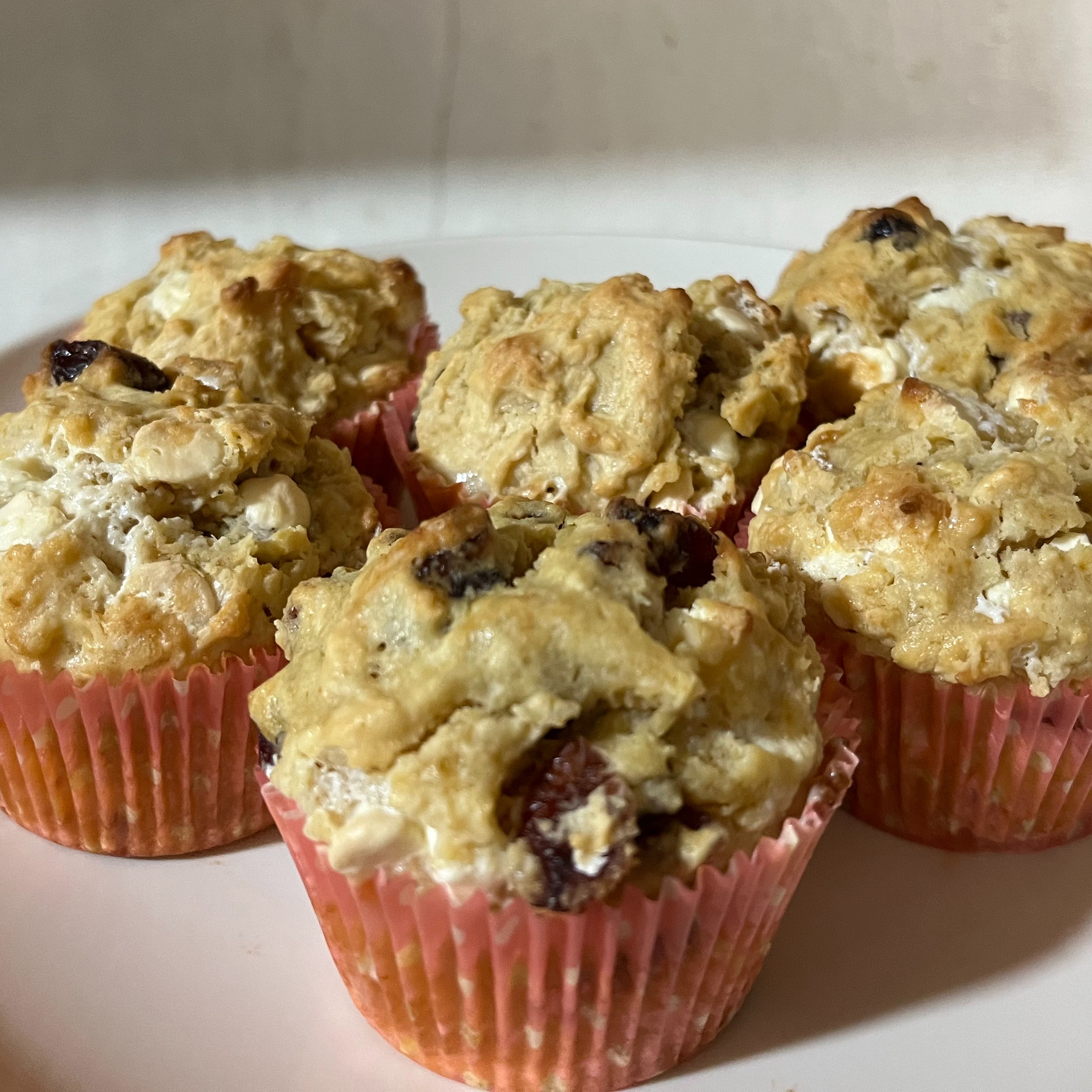 Muffins with Dried Cranberries and White Chocolate