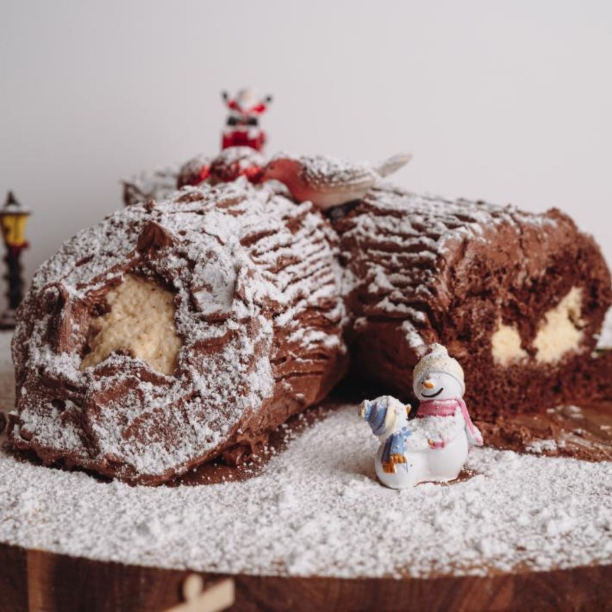 Cinnamon Brandy Bûche de Noël | Recipe | Kitchen Stories