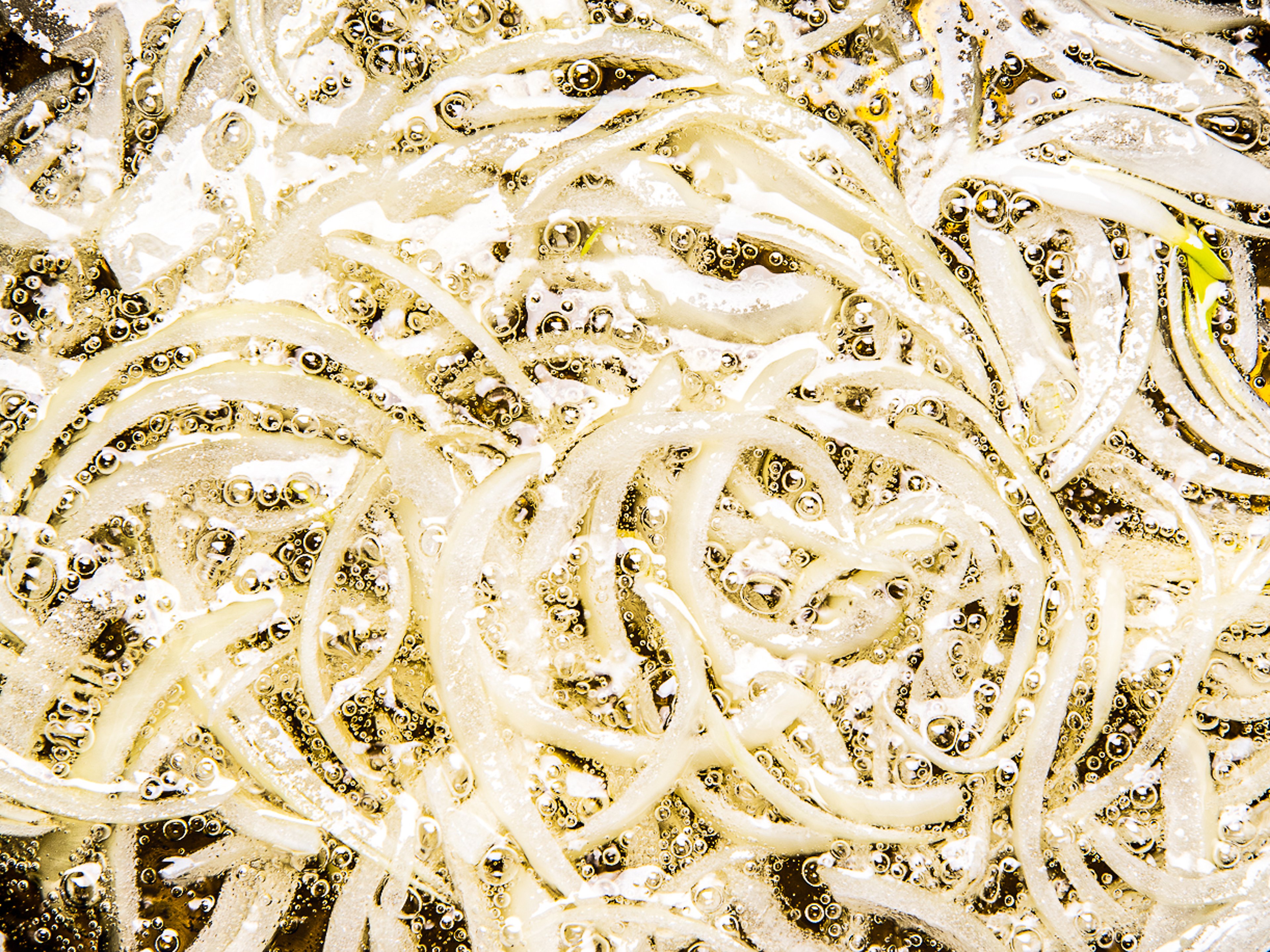 Here’s How to Make Homemade Fried Onions (But Is it Even Worth It?)