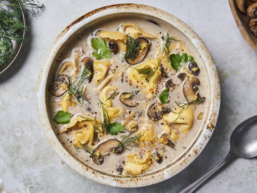 Super creamy tortellini soup with mushrooms and lemon