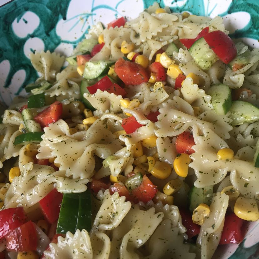 Bunter Nudelsalat