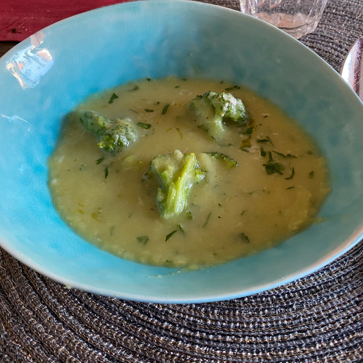 Einfache Brokkoli-Creme-Suppe | Rezept | Kitchen Stories