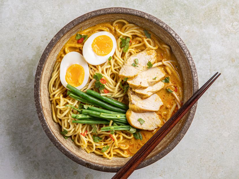 Weeknight chicken laksa (Malaysian curry noodle soup)