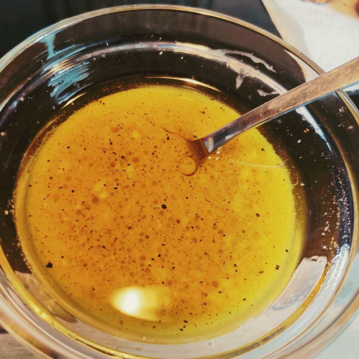 Brezen-Salat mit Bergkäse und Senf-Honig-Dressing | Rezept | Kitchen ...