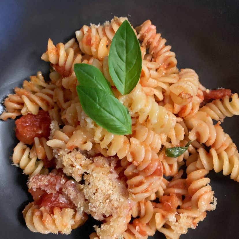 Pasta alla pizzaiola pugliese (Apulische Nudeln)