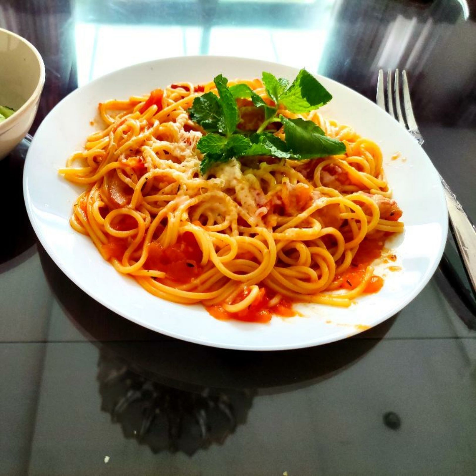 Spaghetti in Tomaten-Pflaumen-Soße