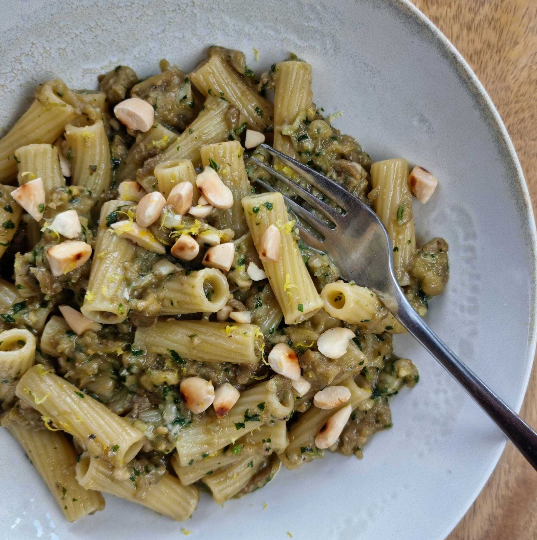 AuberginenPestoPasta Rezept Kitchen Stories