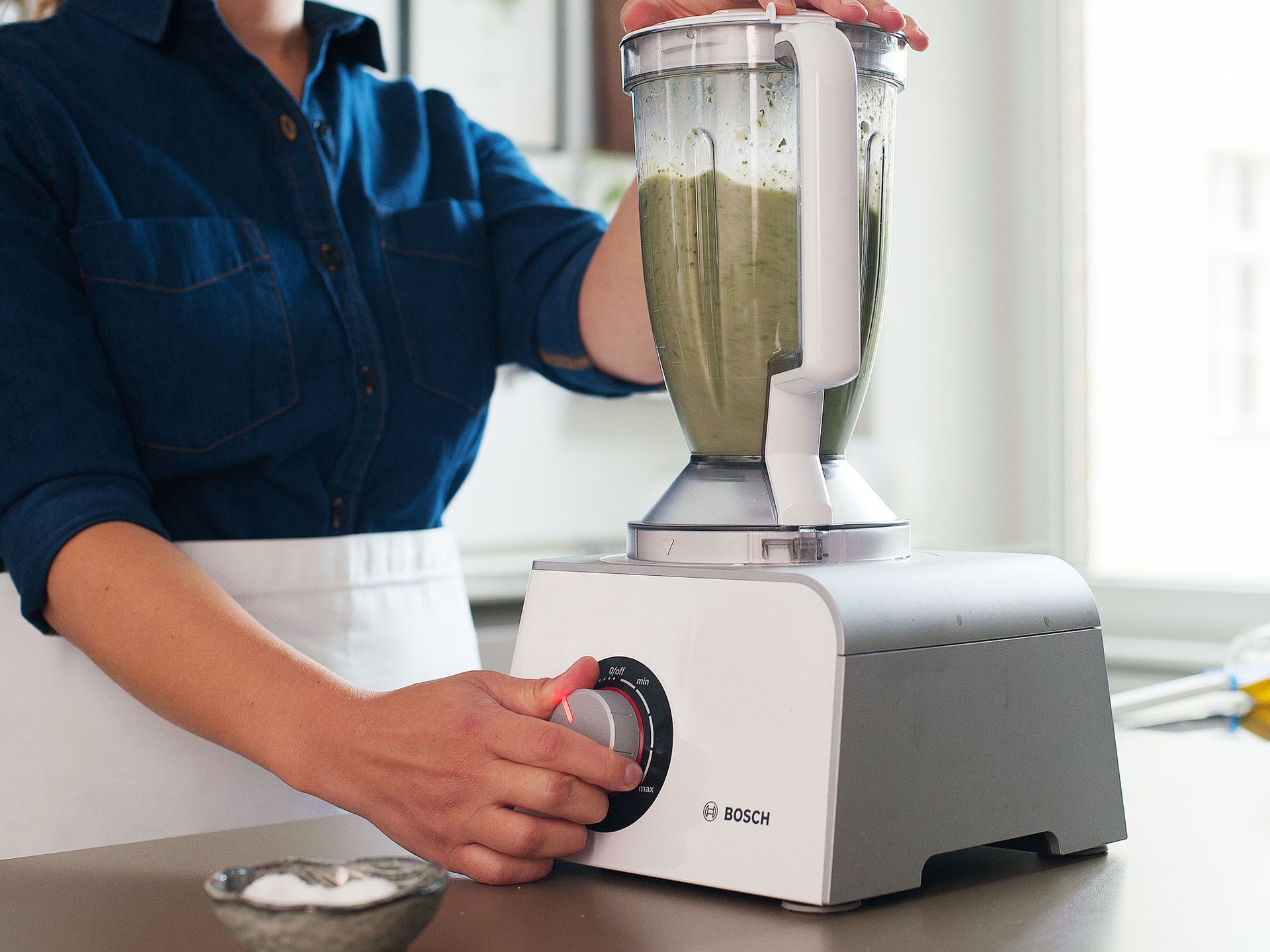 Kale and almond butter smoothie Recipe Kitchen Stories