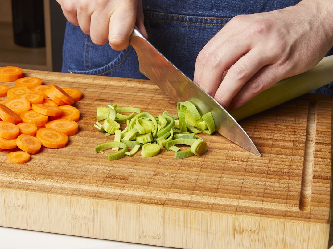 Die beste finnische Lachssuppe (Lohikeitto) | Rezept | Kitchen Stories