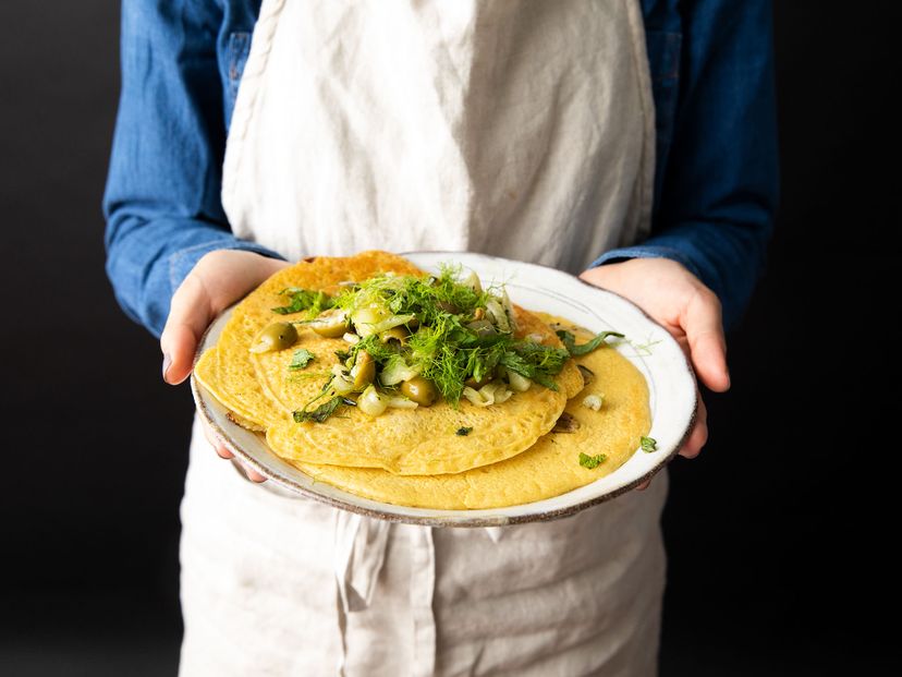 5-ingredient chickpea pancakes with fennel and olives
