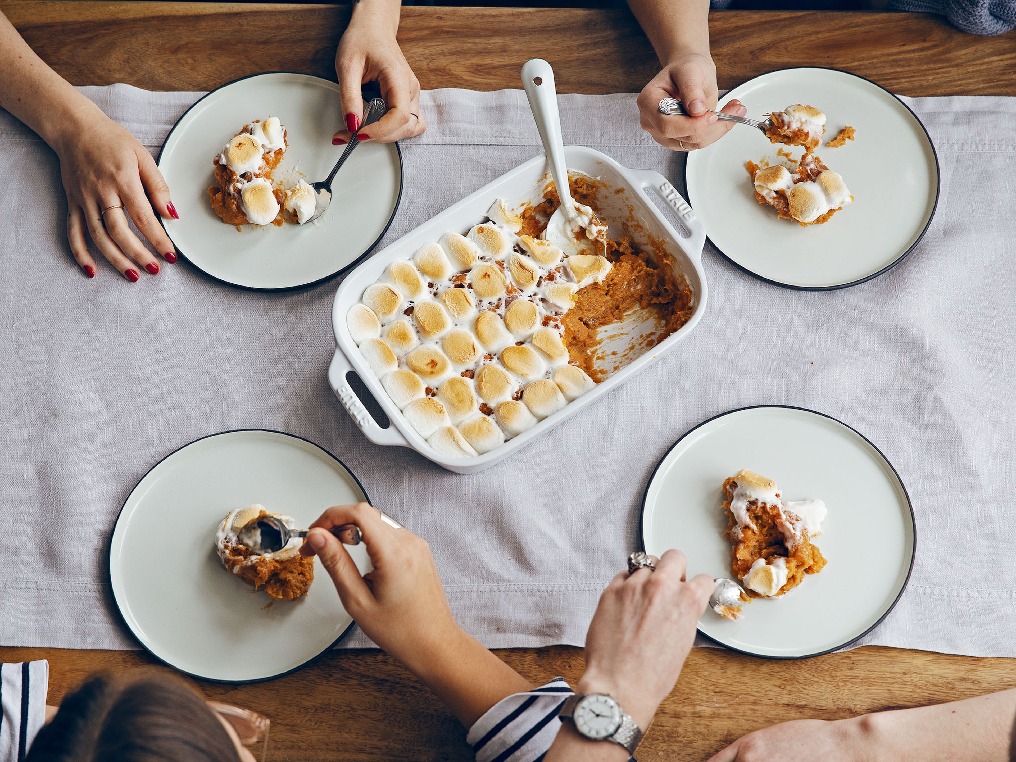 Perfekt für Thanksgiving: Großmutters Süßkartoffeln mit Erdnussbutter und Marshmallows