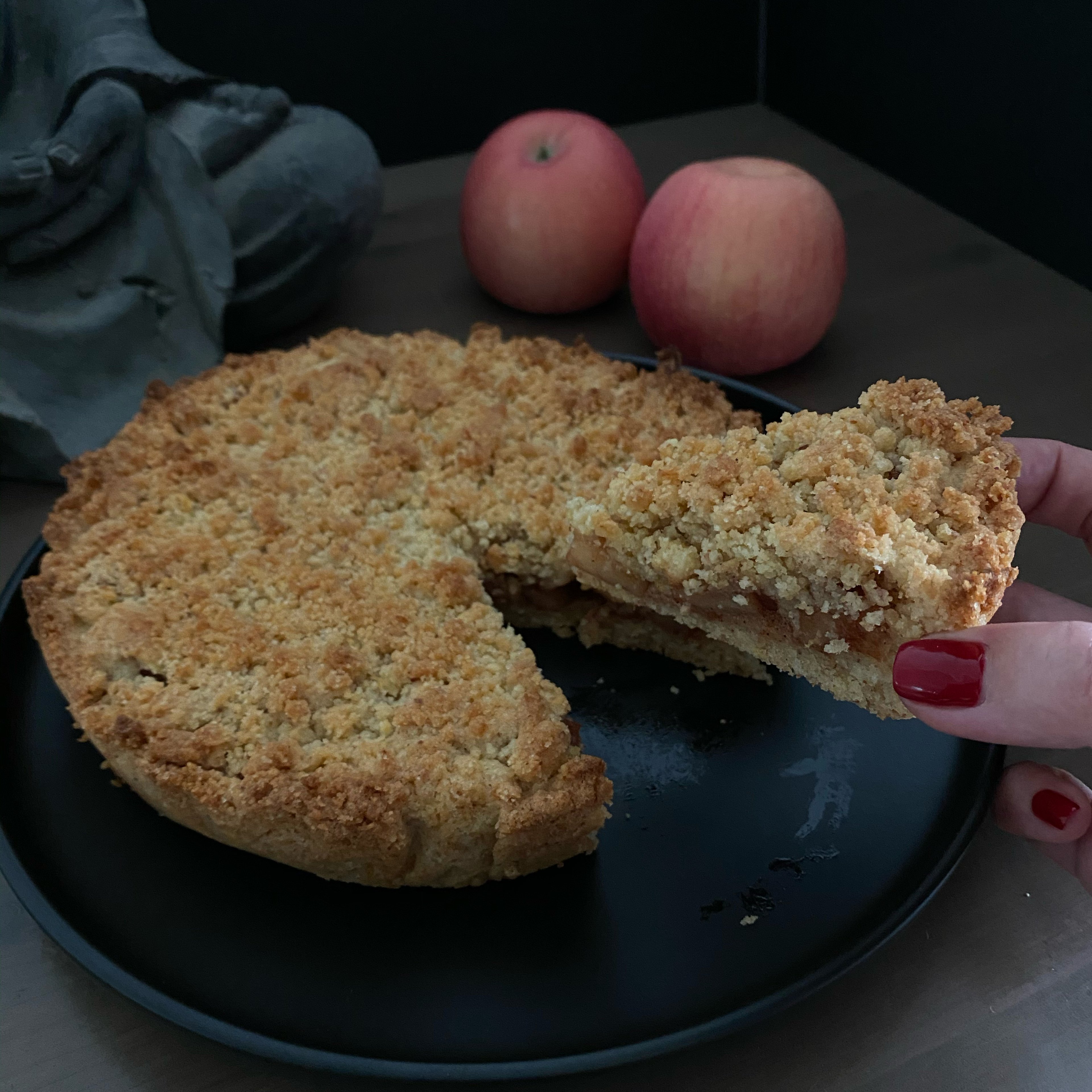 My Super Easy Apple Crumble Pie