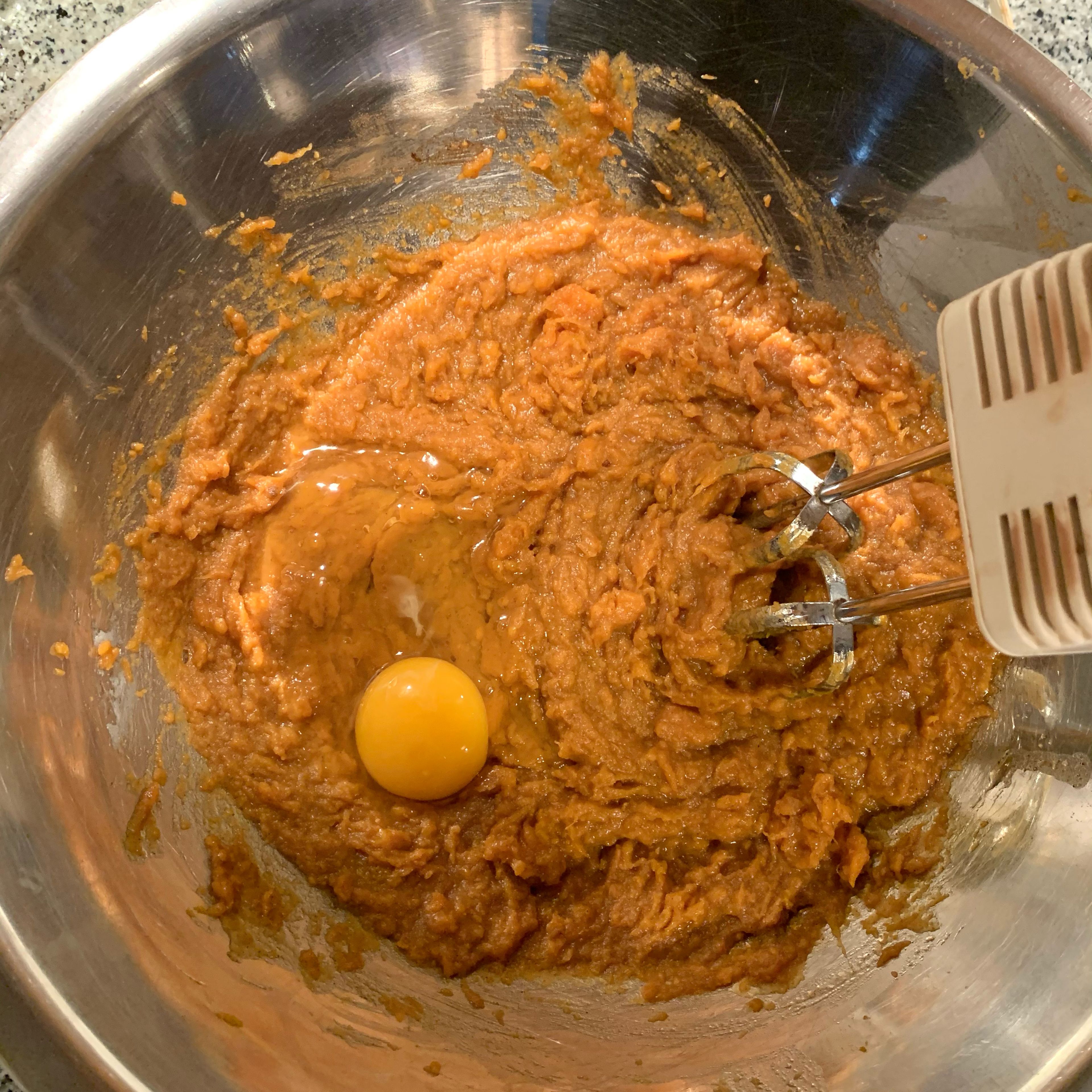 Mix with a hand mixer and add the eggs, one by one, and sweet condensed milk while mixing.