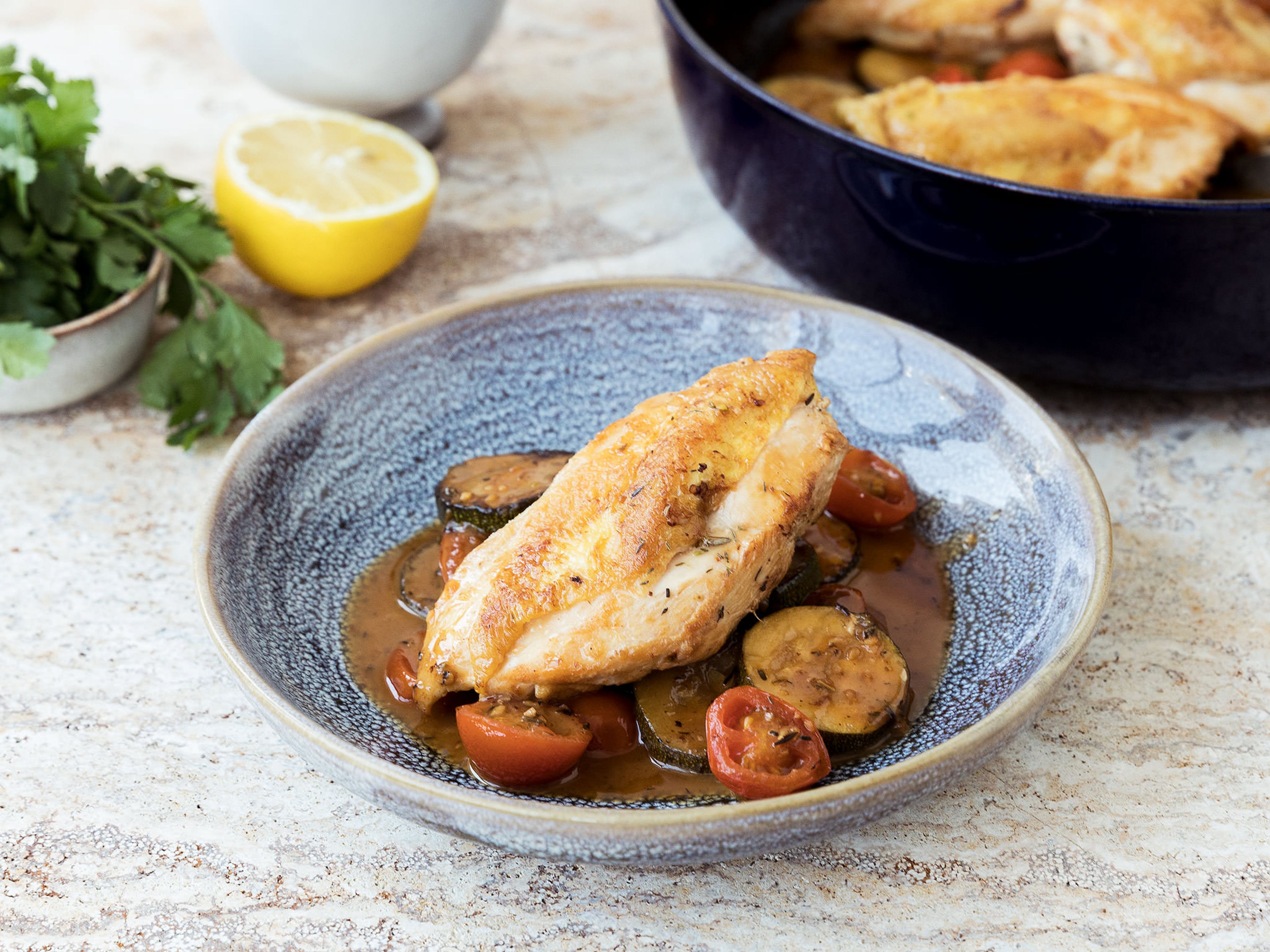 One-pan chicken with zucchini