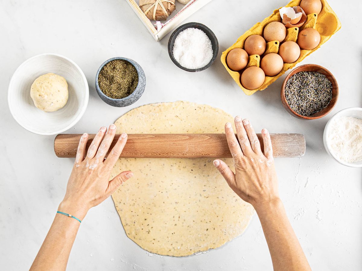 gebackener ziegenkäse in der pfanne