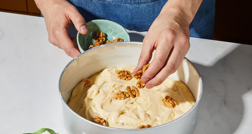 “Fress mich dumm” cake is on the way to be the next viral trend