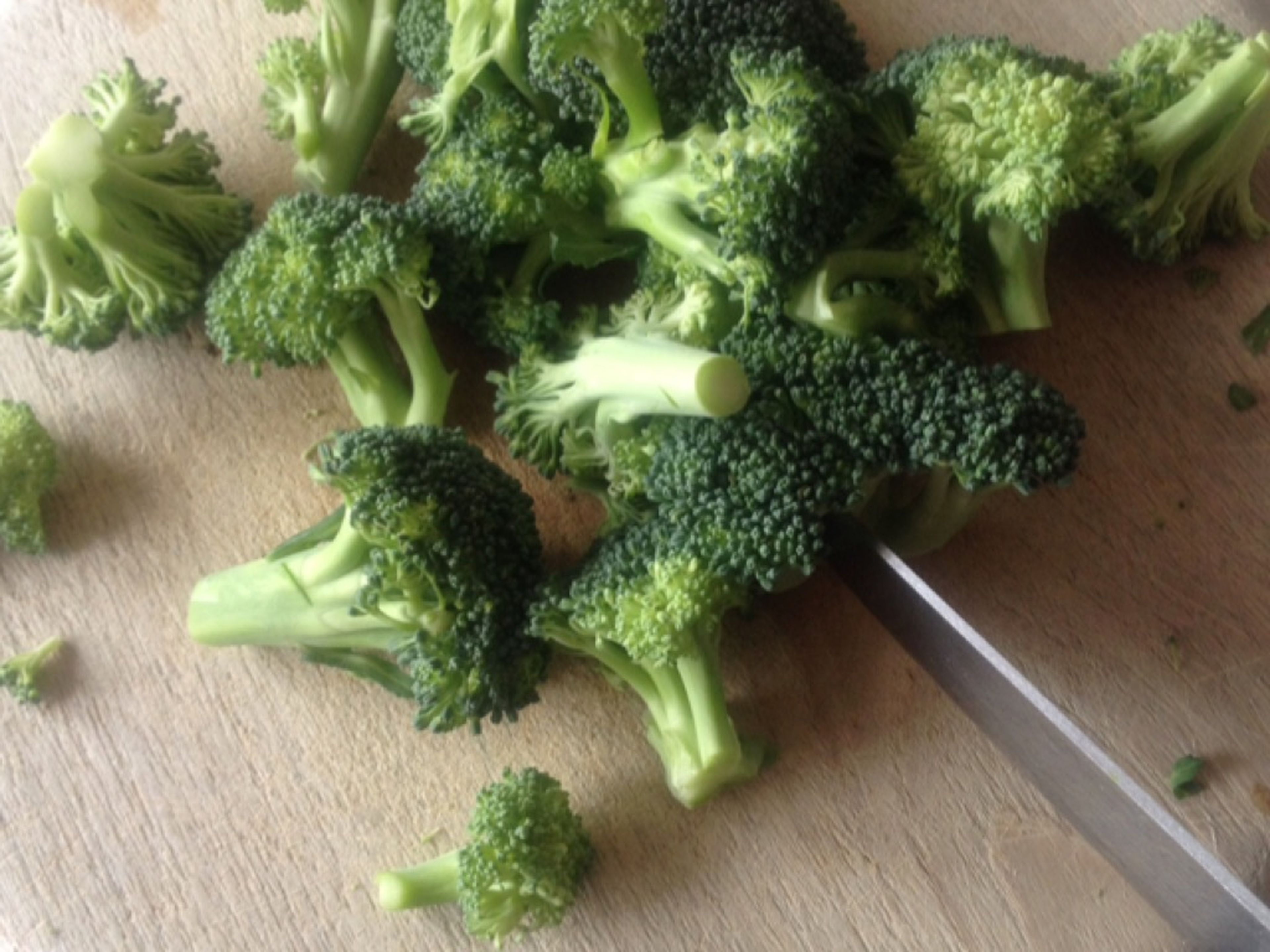 Cut broccoli into small florets.