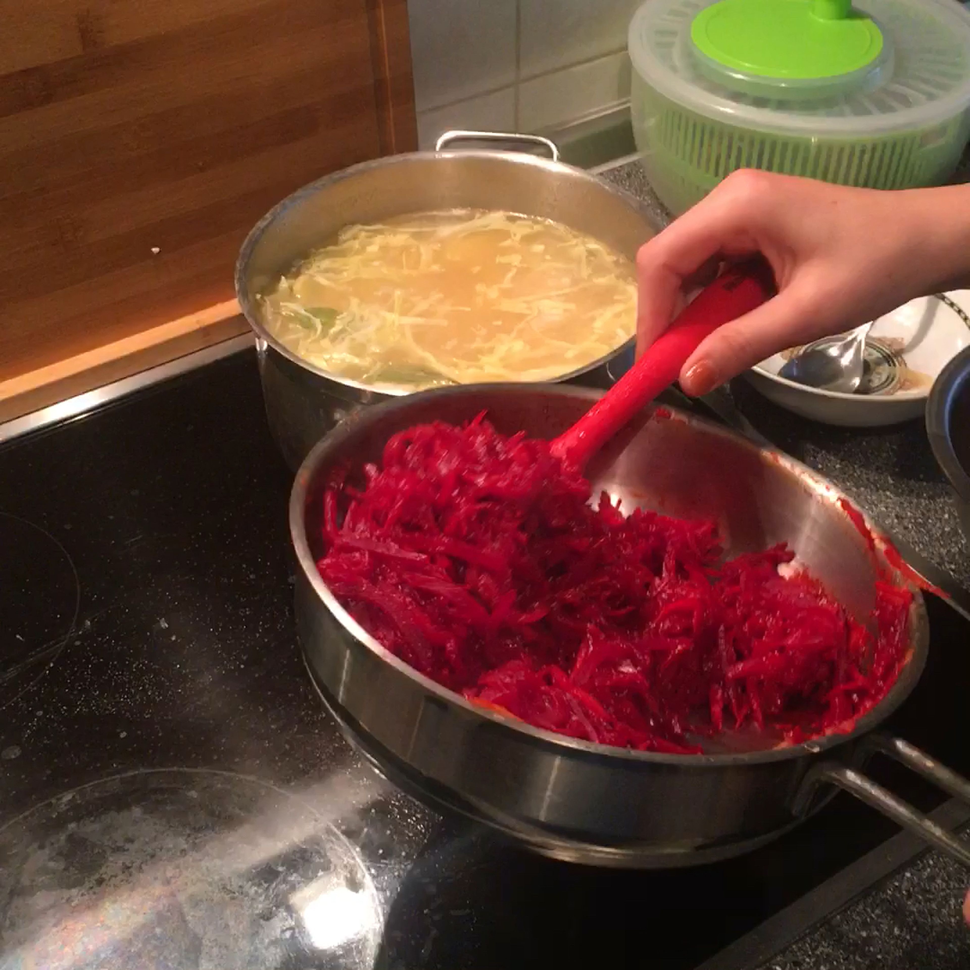 add beet mixture to the pot