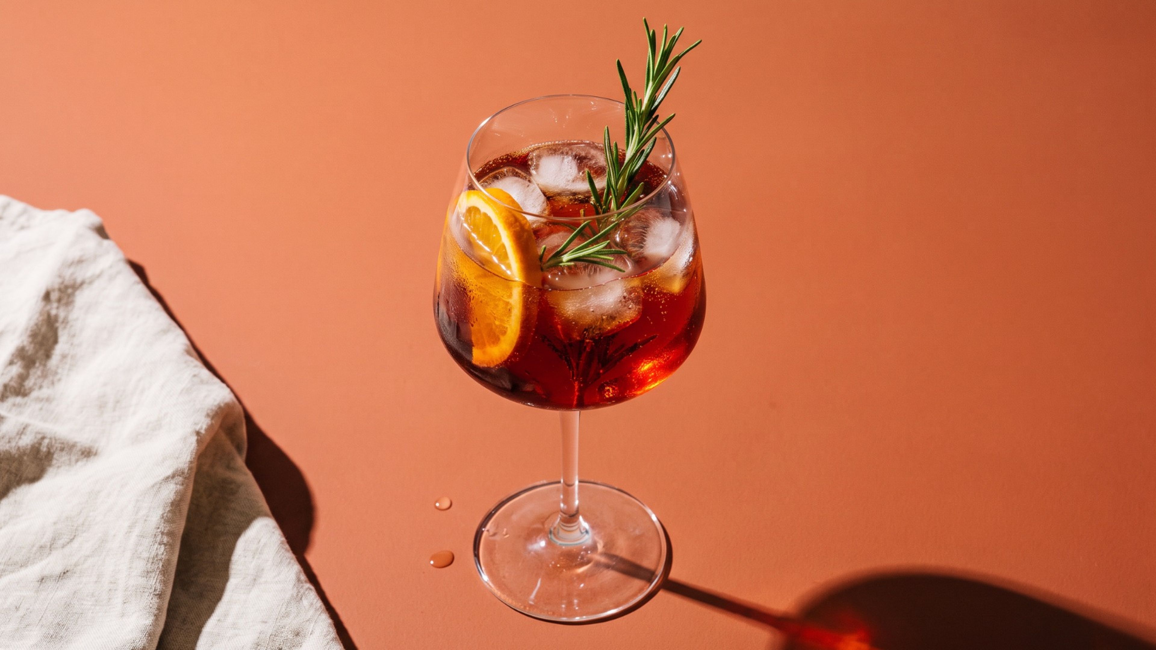 Erfrischender Crodino-Spritz: Dein alkoholfreier Aperitif für den Sommer