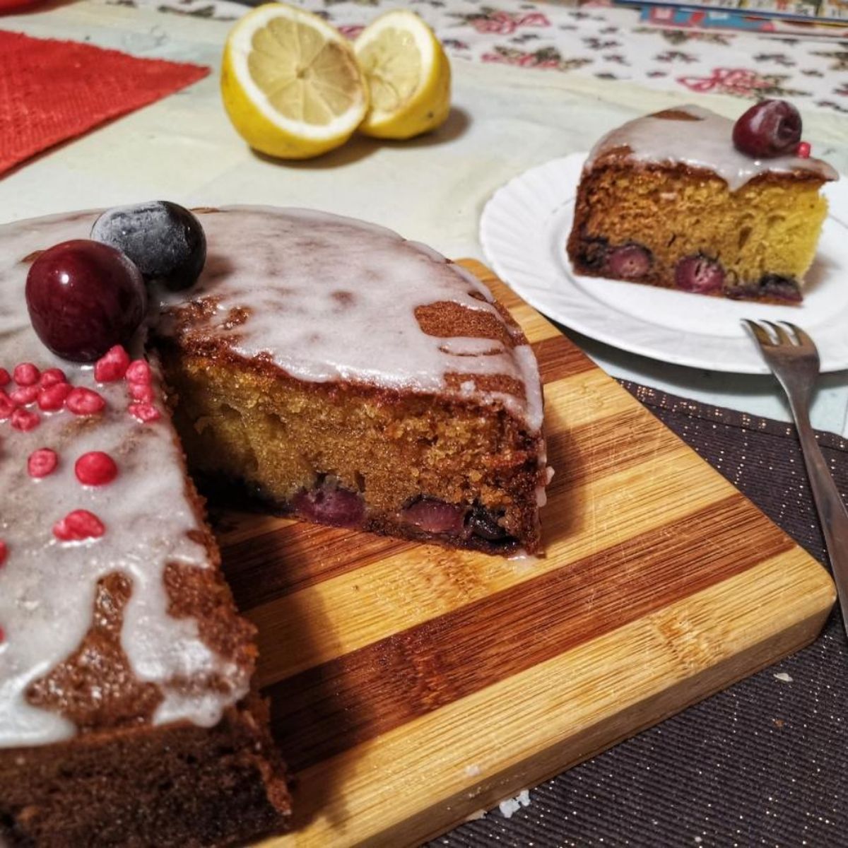 Cherry sponge cake. | Recipe | Kitchen Stories