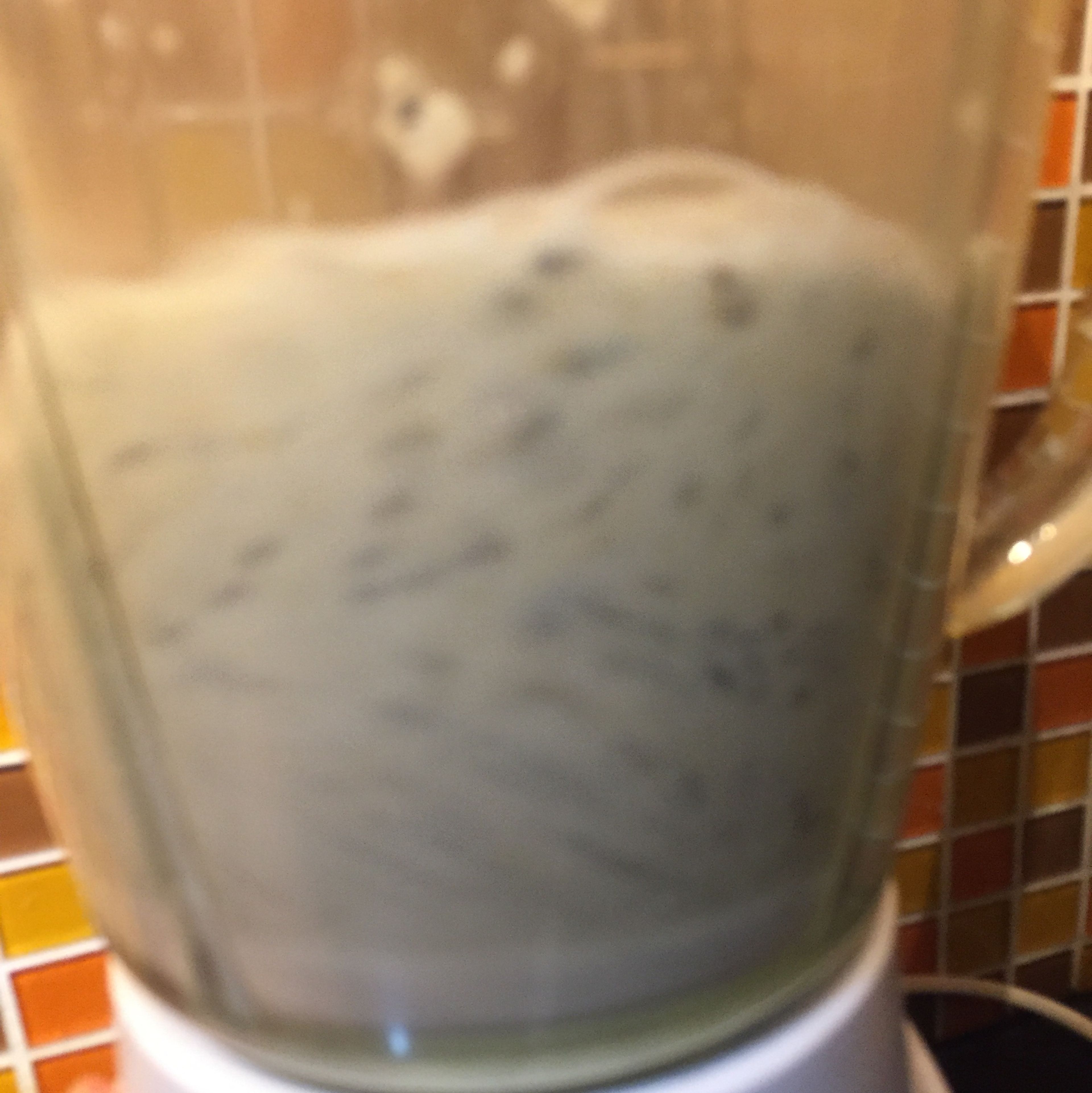 How make homemade oatmilk with chia seeds