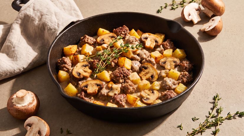 Jägerpfanne mit Champignons und Hackfleisch