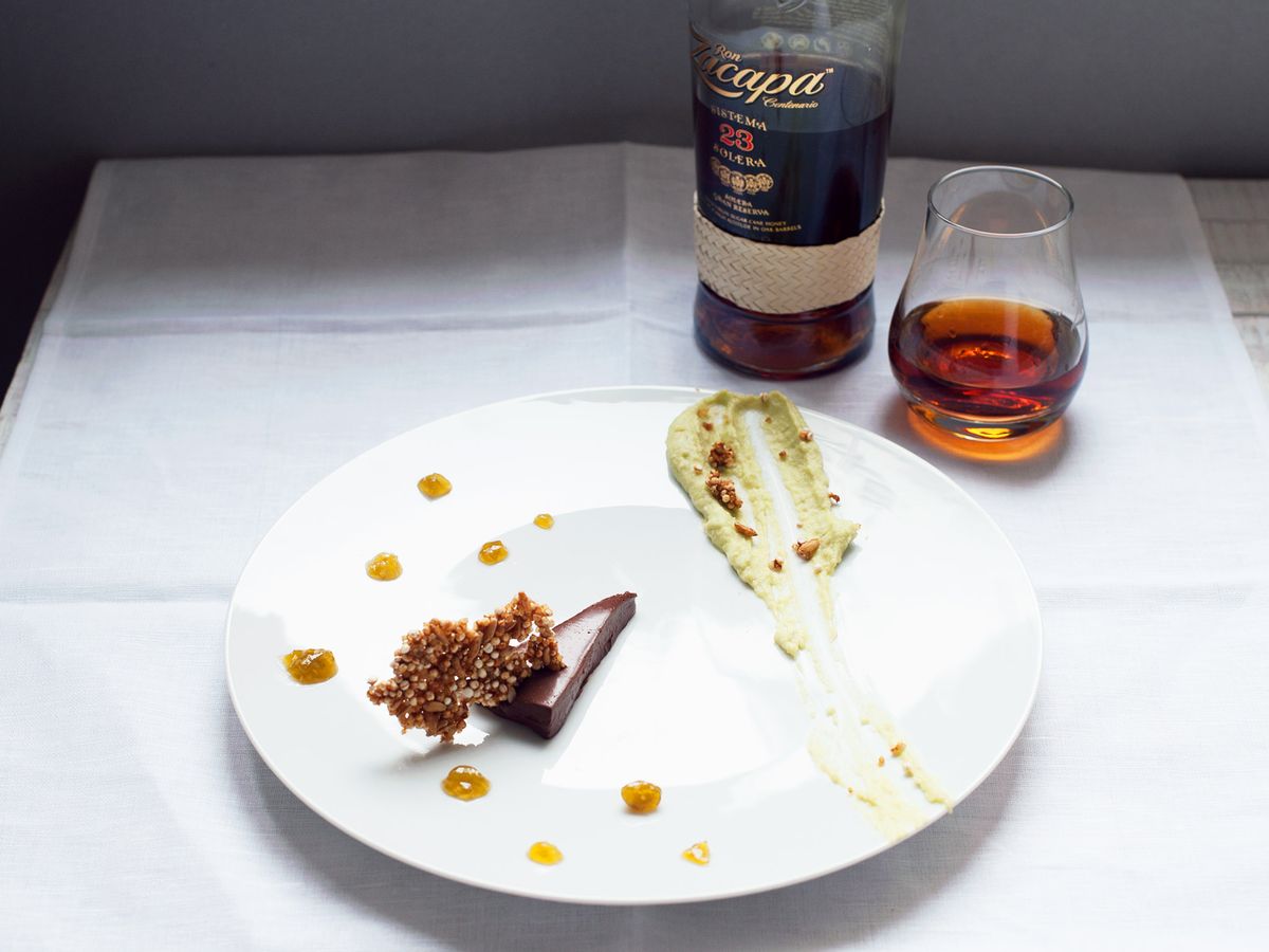 Chocolate rum dessert | Recipe | Kitchen Stories