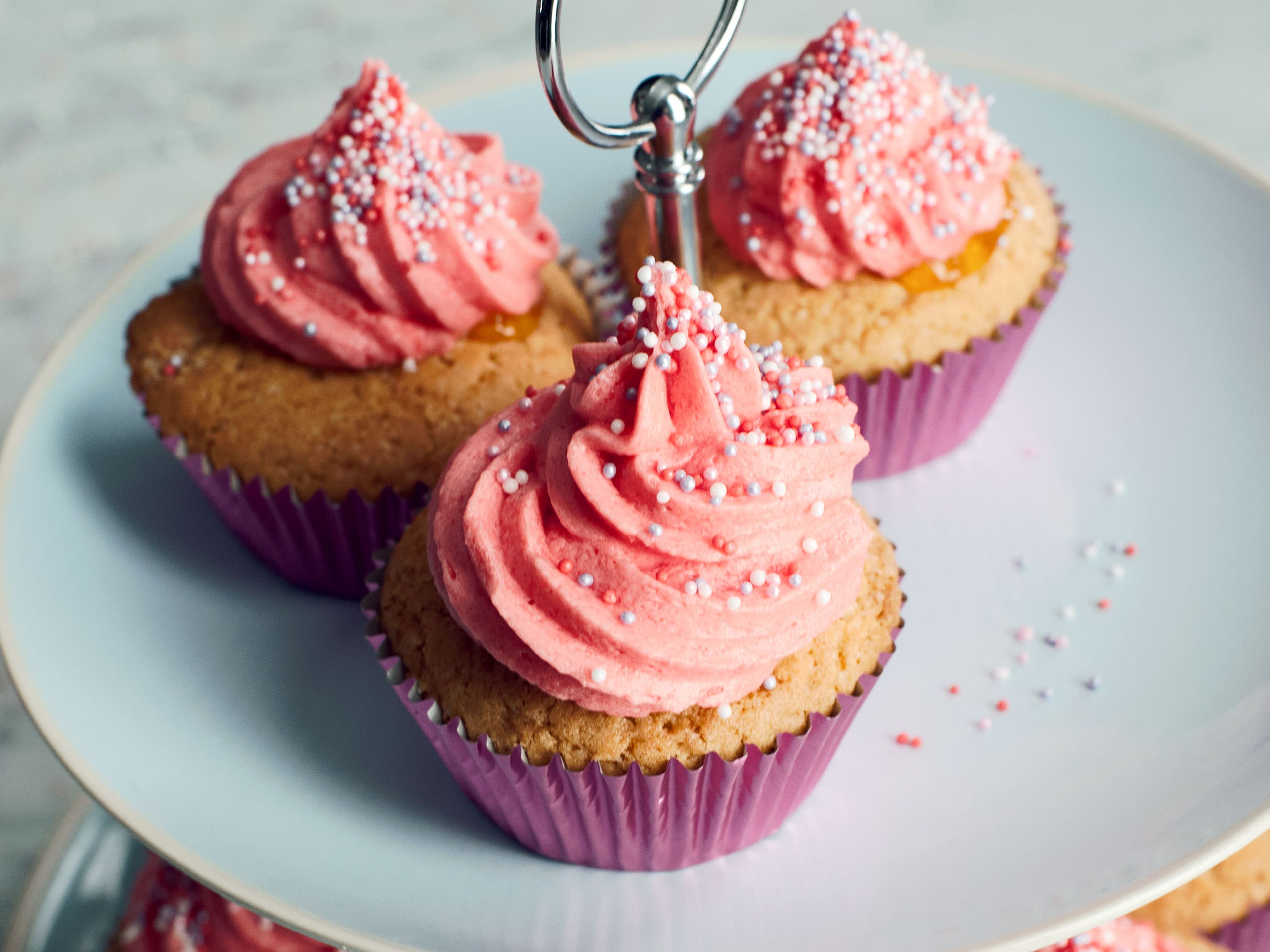 Jam-filled Cupcakes