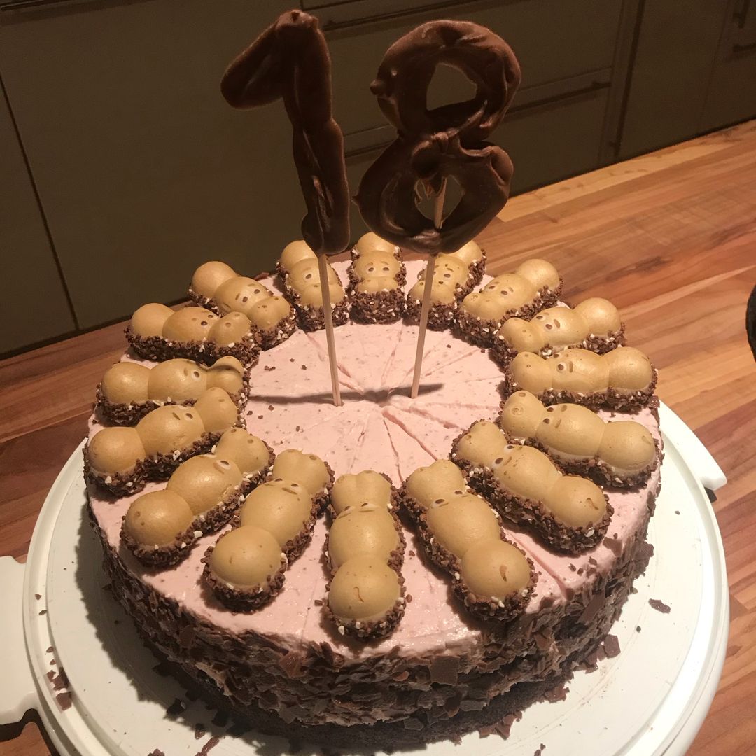 Geburtstags-Erdbeer-Happy hippo Torte