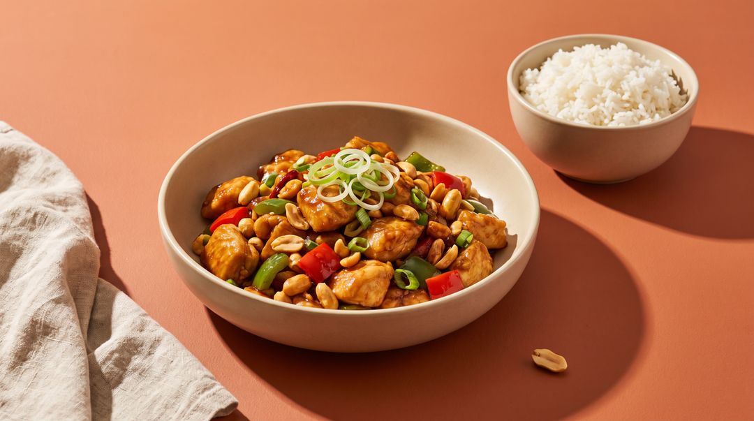 Schnelles, würziges Kung-Pao-Hähnchen aus der Heißluftfritteuse