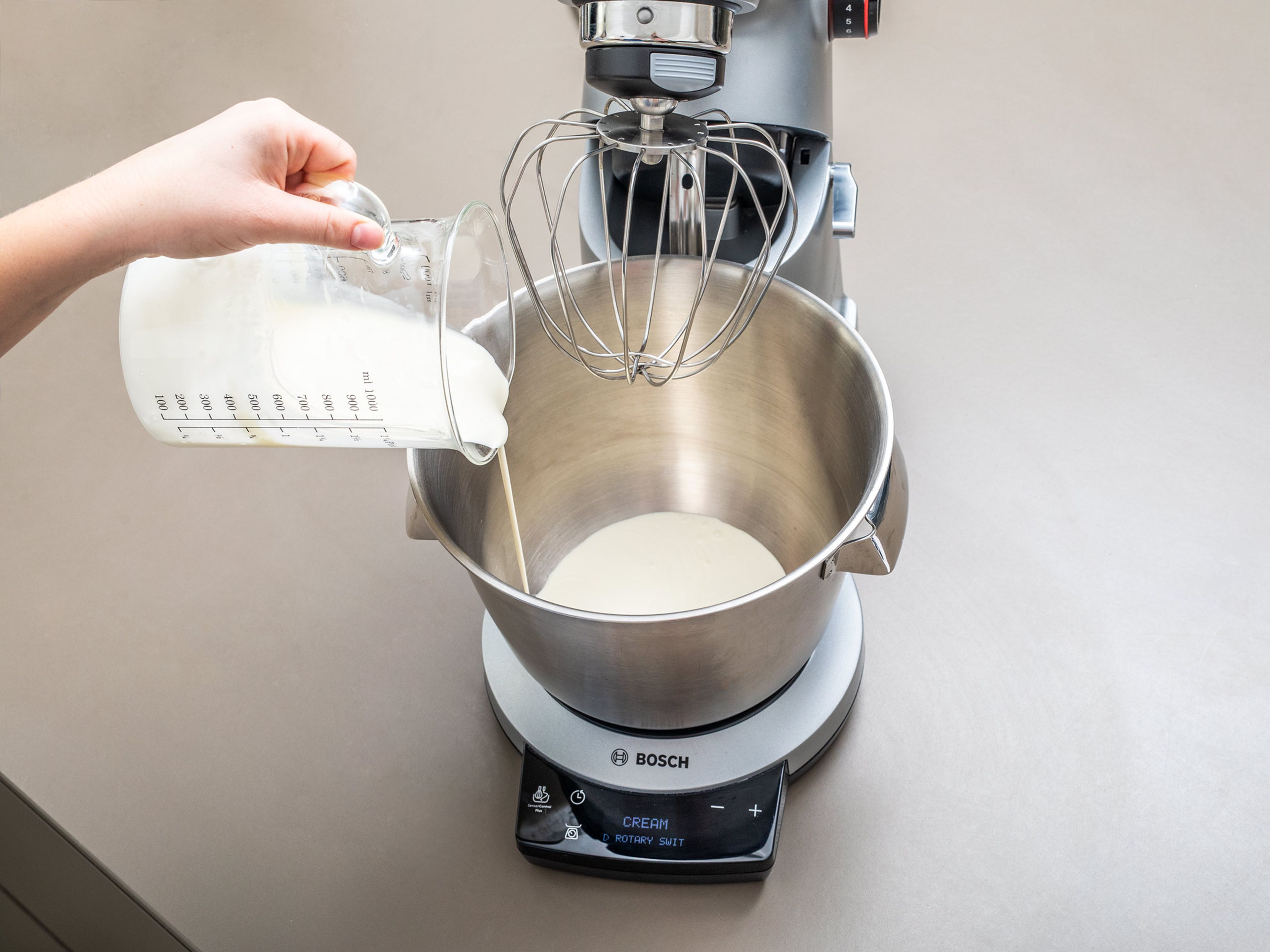 To make the frosting, beat the remaining heavy cream with the remaining sugar, vanilla extract, and whipped cream stabilizer in a kitchen machine with whisk. Once fluffy, approx. 7 min., add tahini and whip just to combine.