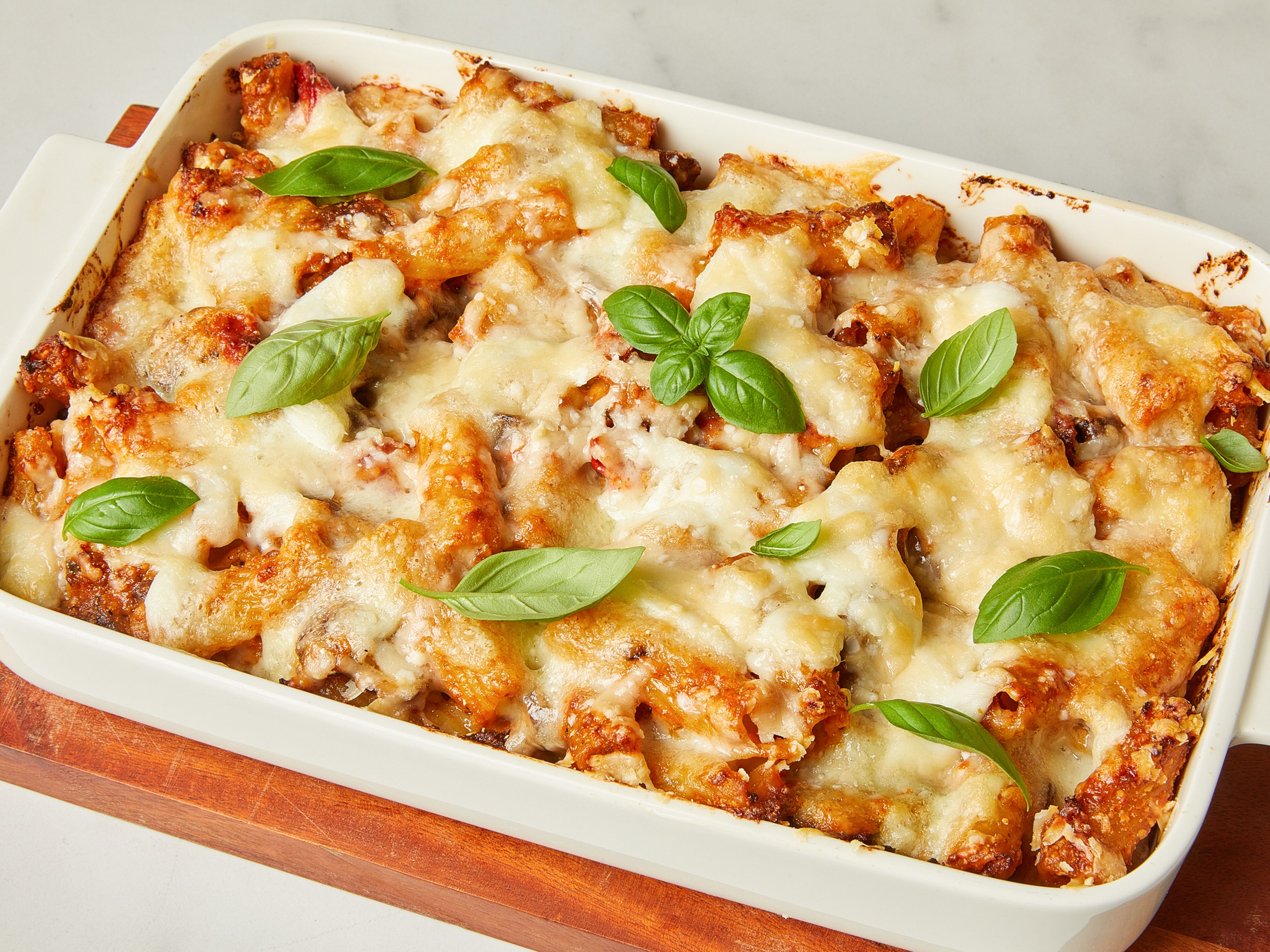 Pesto baked rigatoni with mushrooms