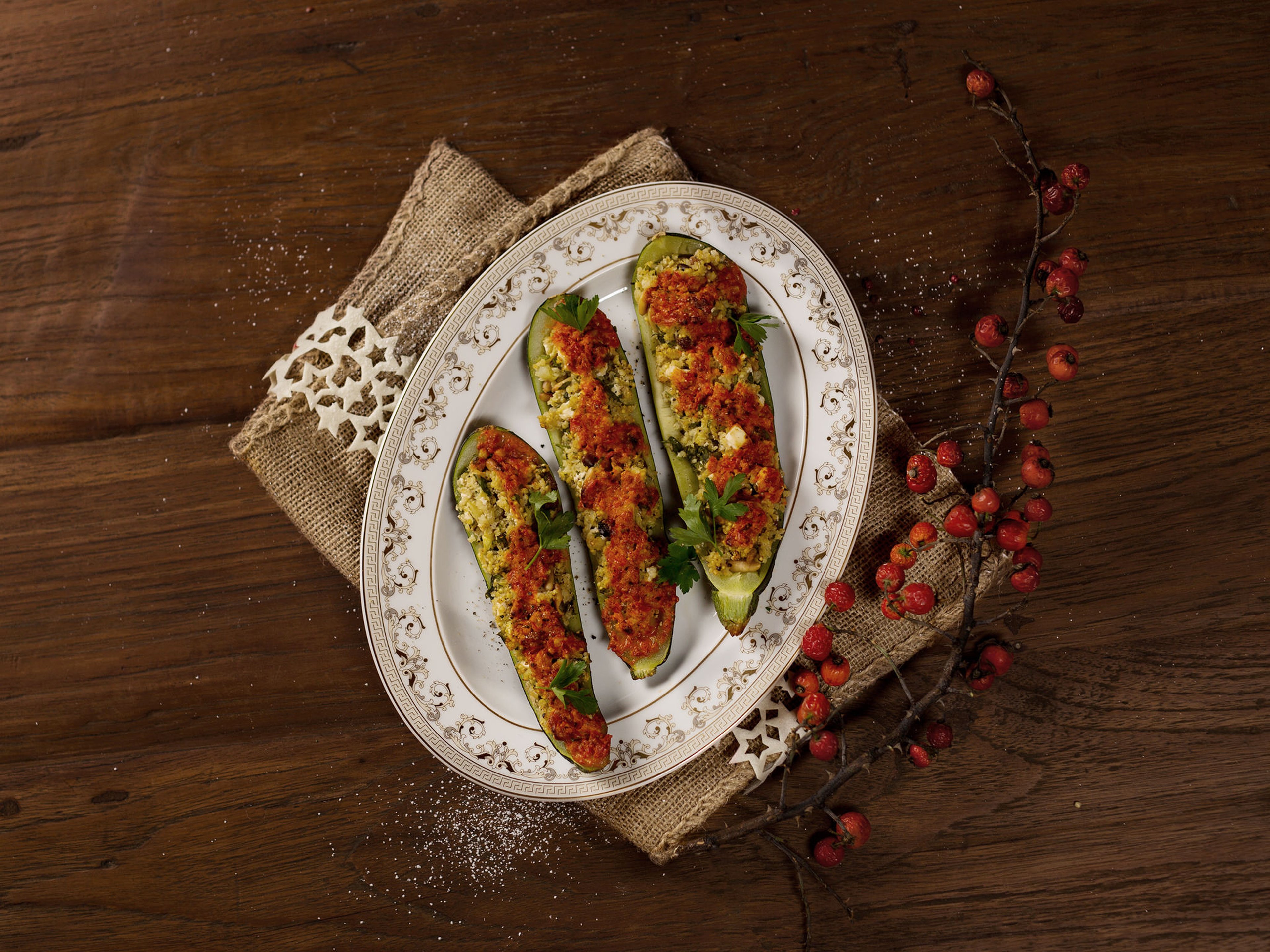 Zucchini mit Hirsefüllung