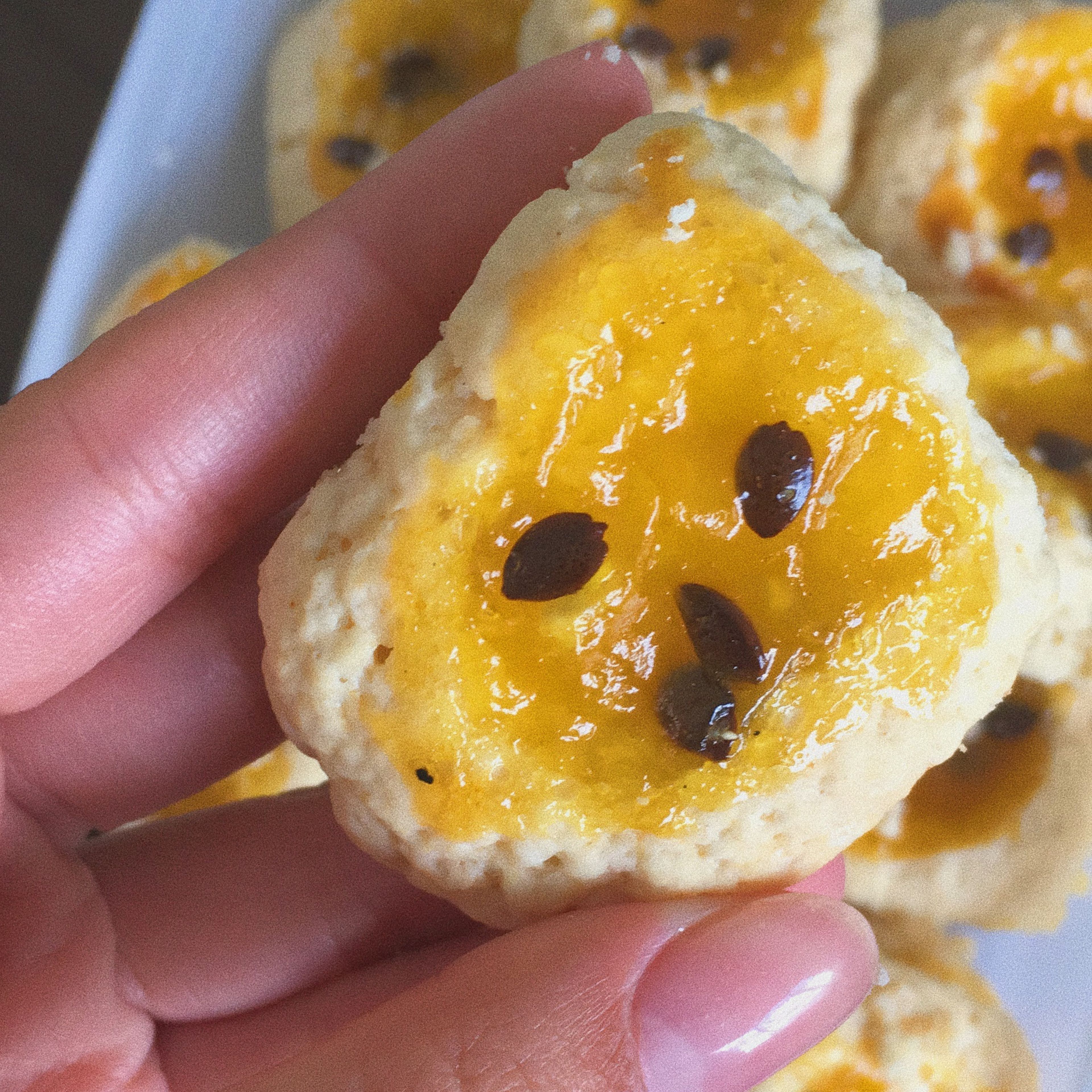 Passion fruit biscuits