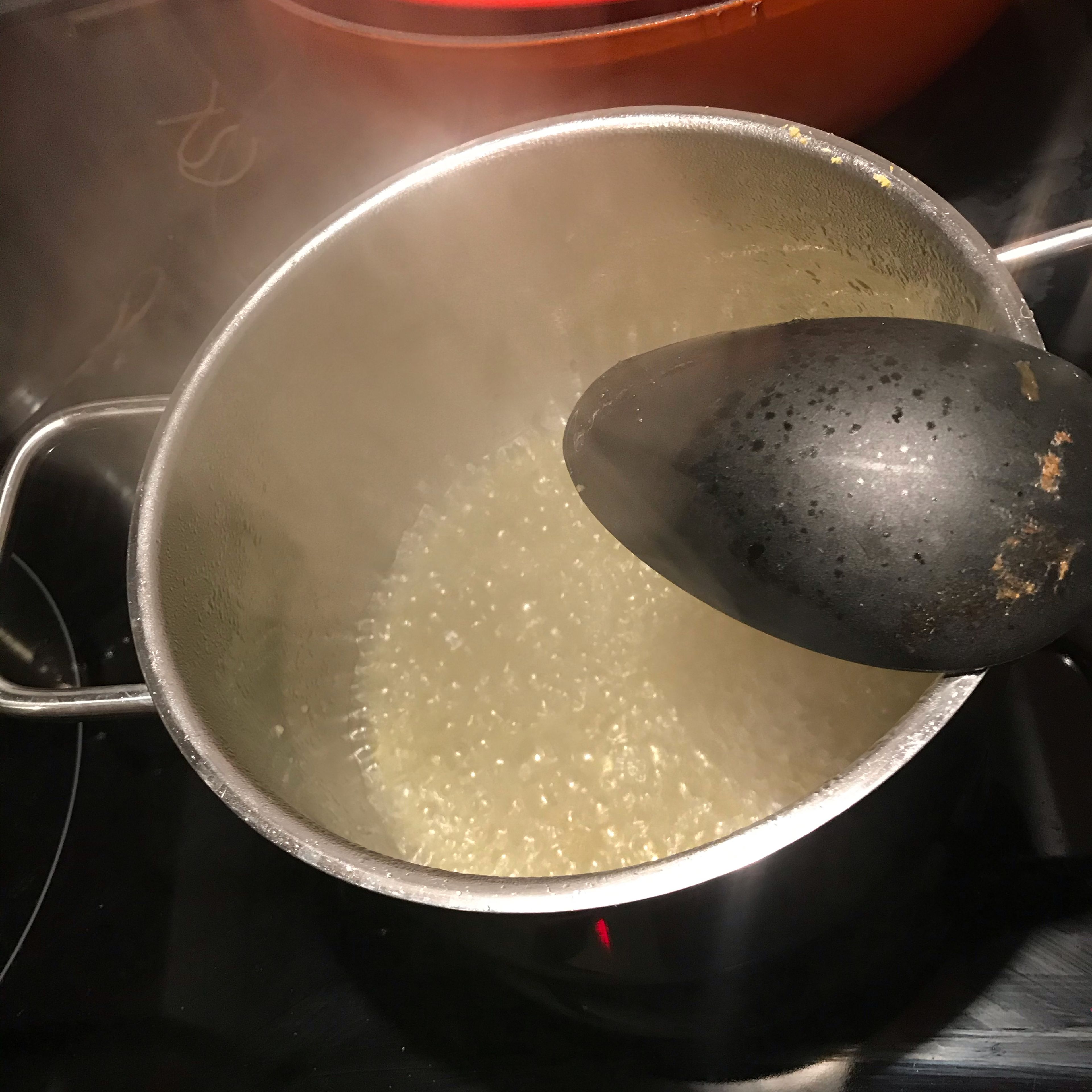 5 Minuten köcheln lassen.