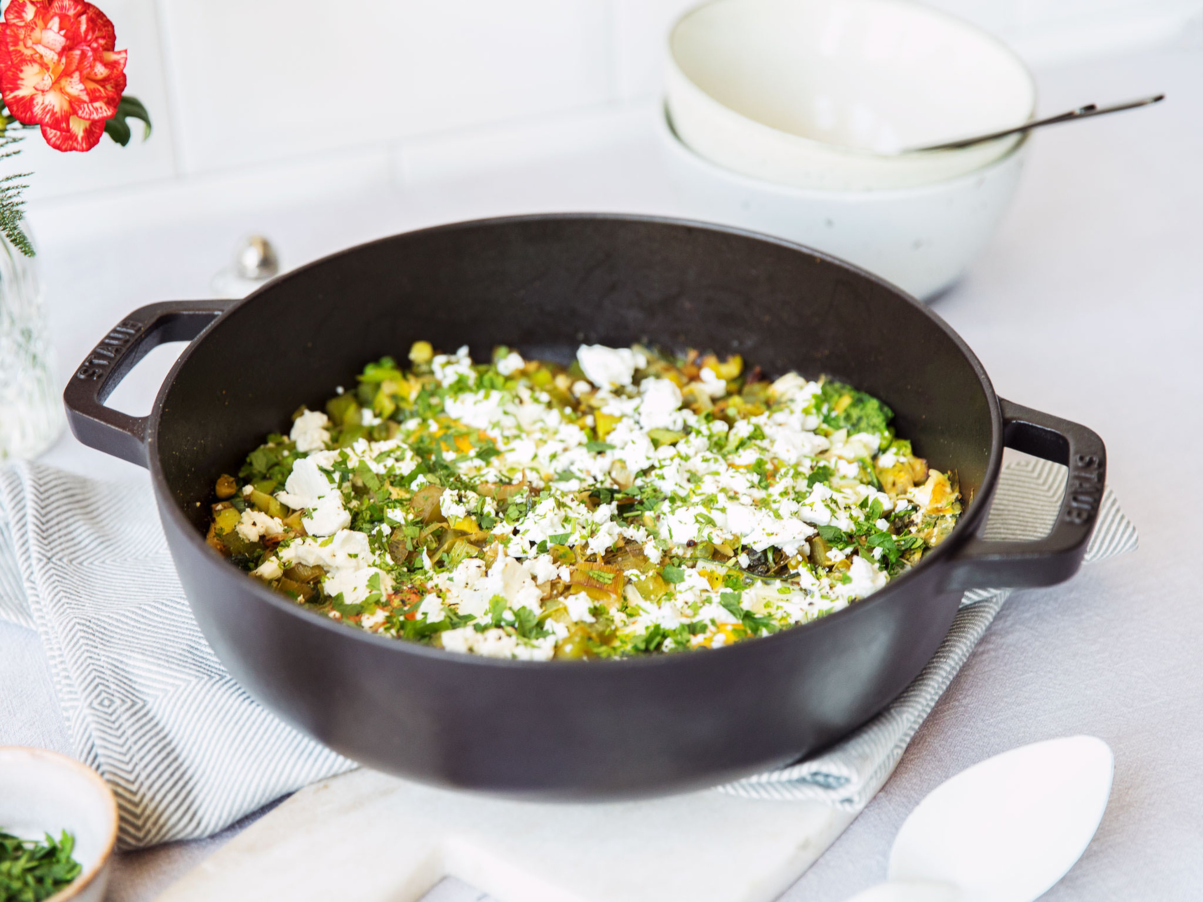 Classic green shakshuka