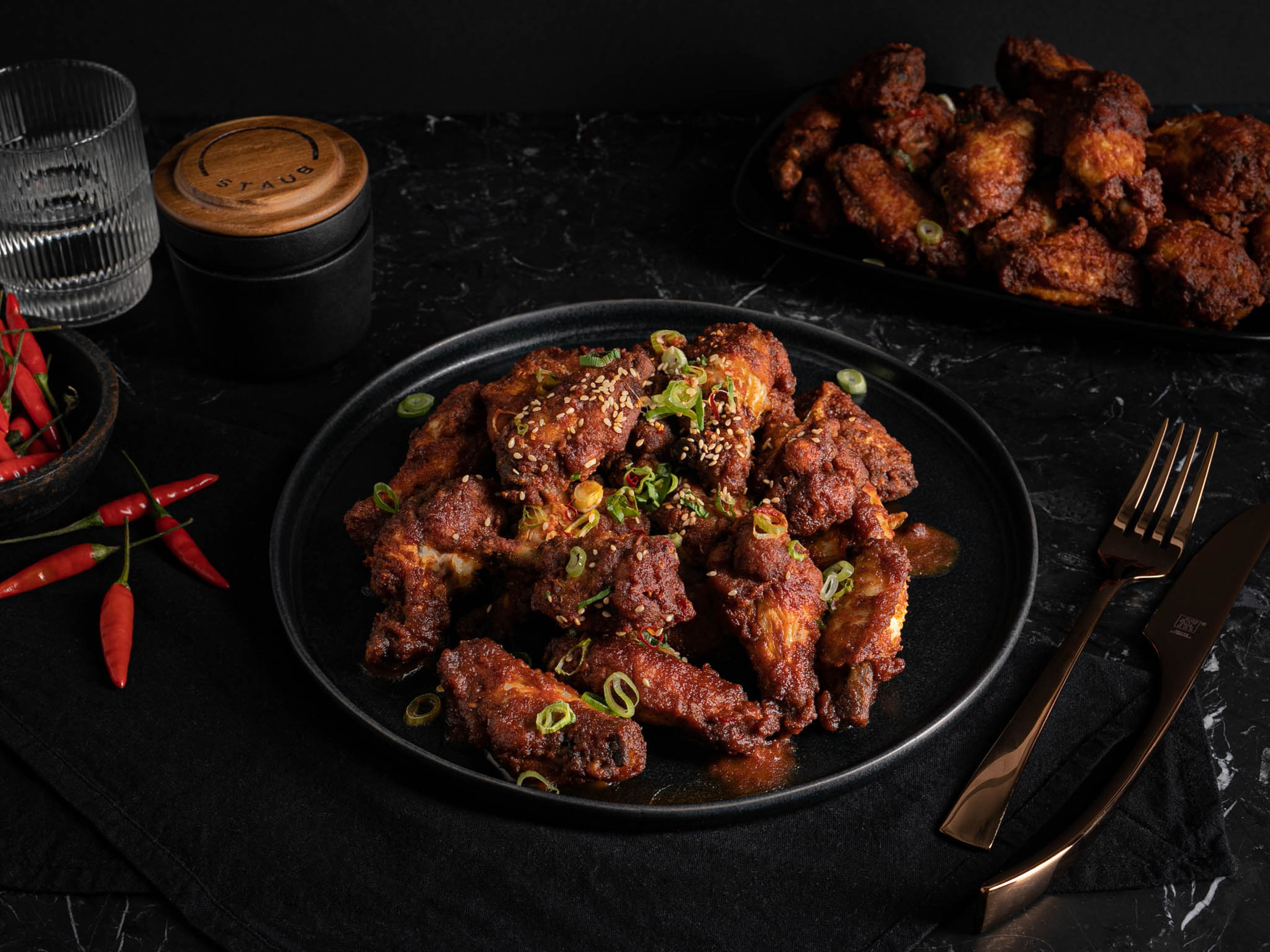 Red chili chicken wings