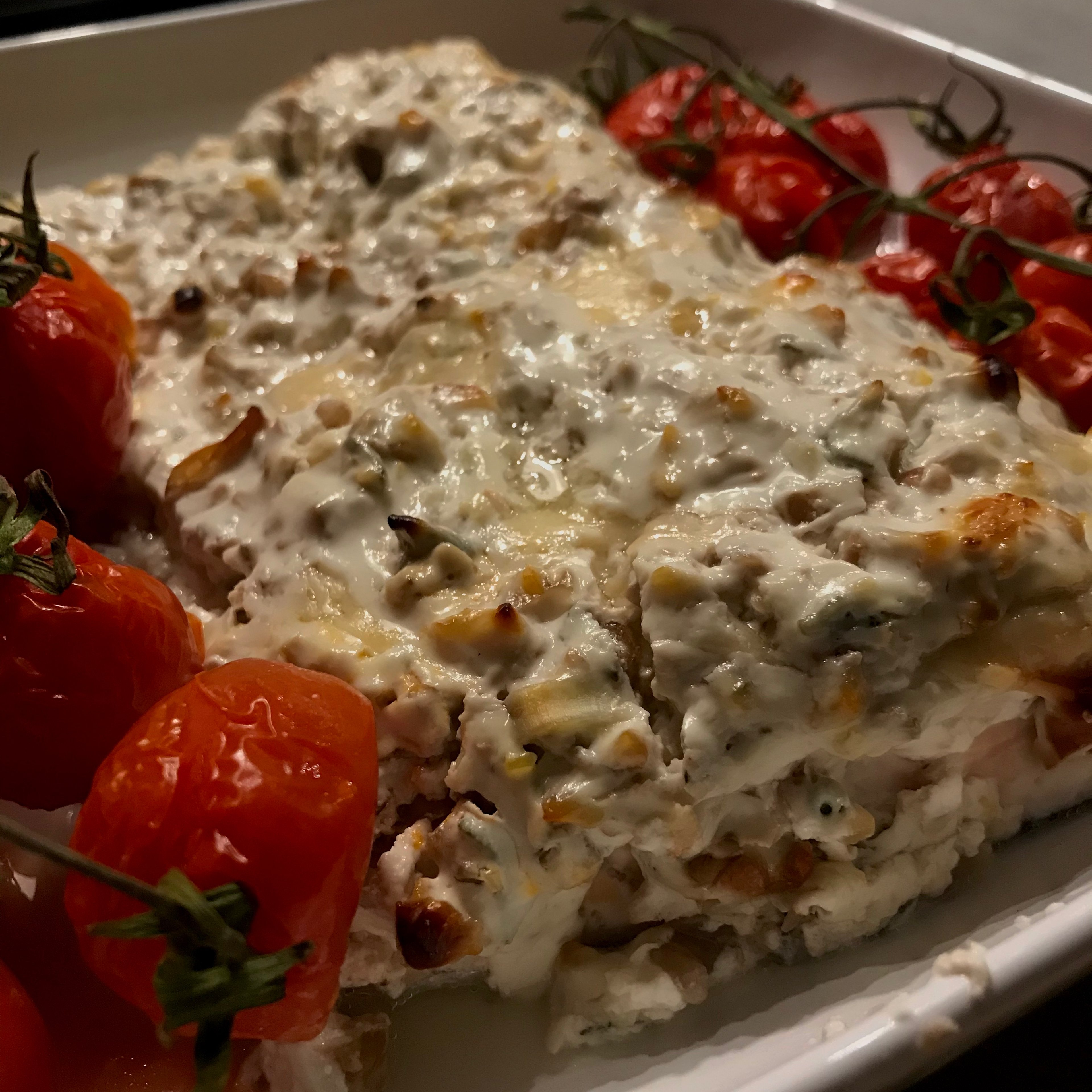 Baked salmon fillet with sage and walnut