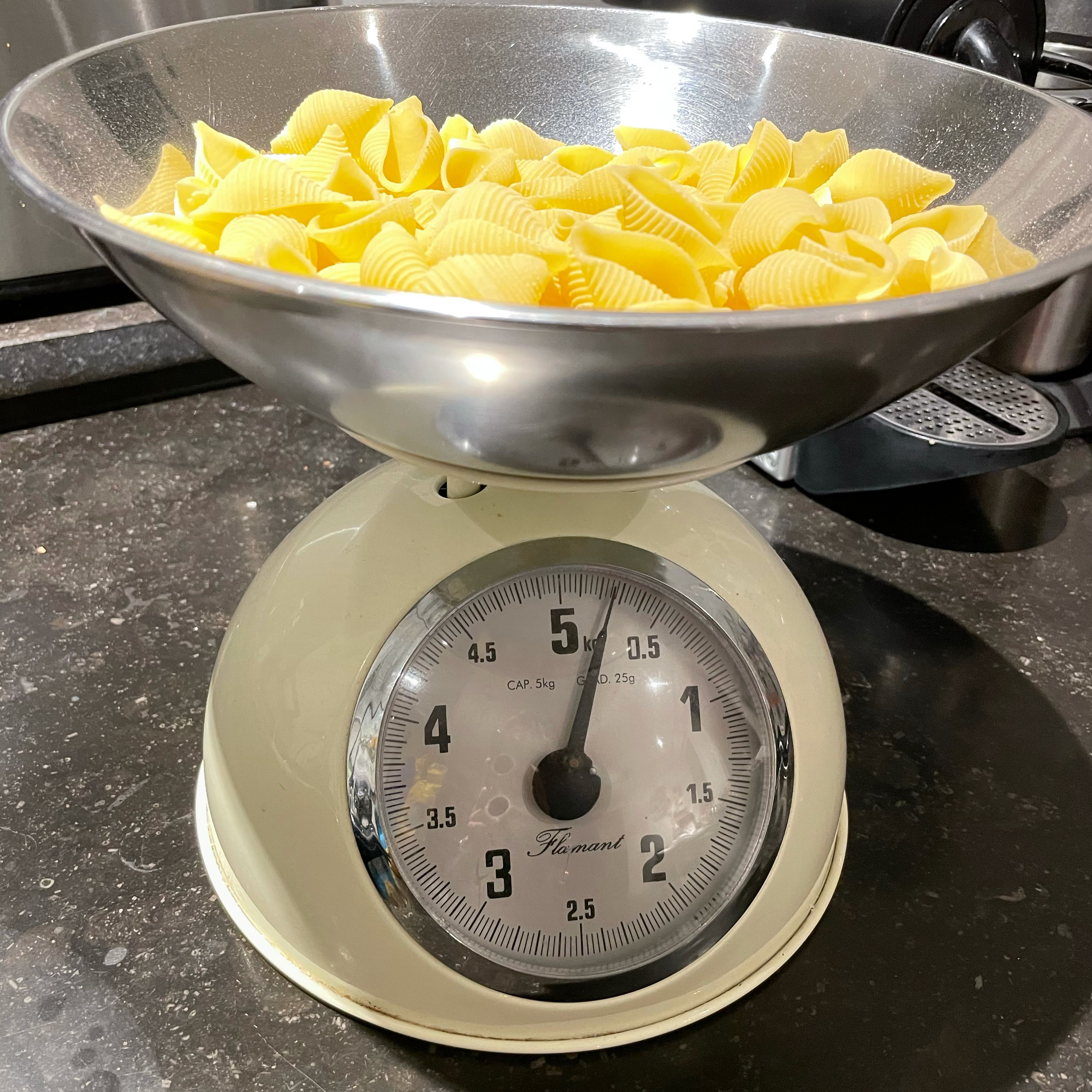 Weigh your favorite pasta ❤️ and cook it so that it is ready about two minutes after your sauce.